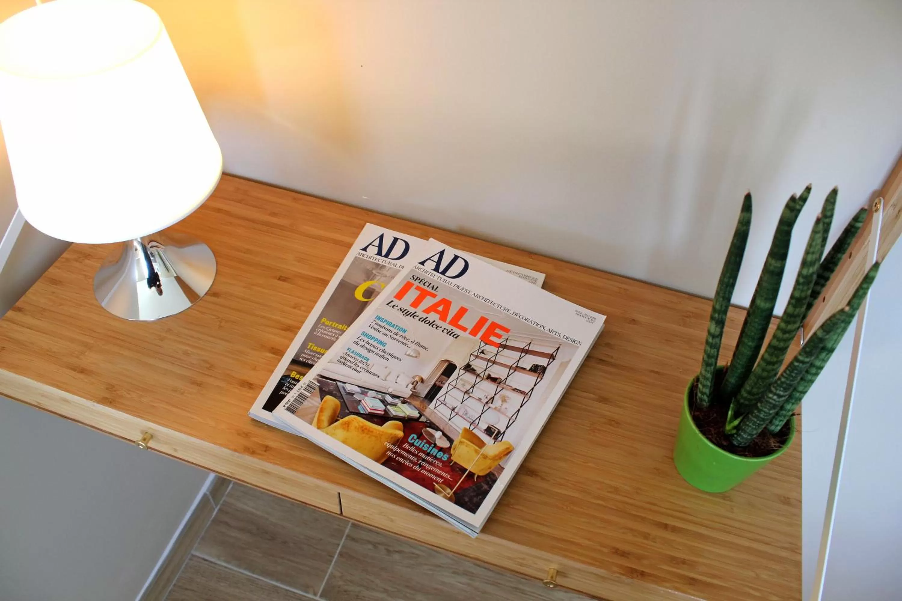 Decorative detail in Hôtel Le Printemps