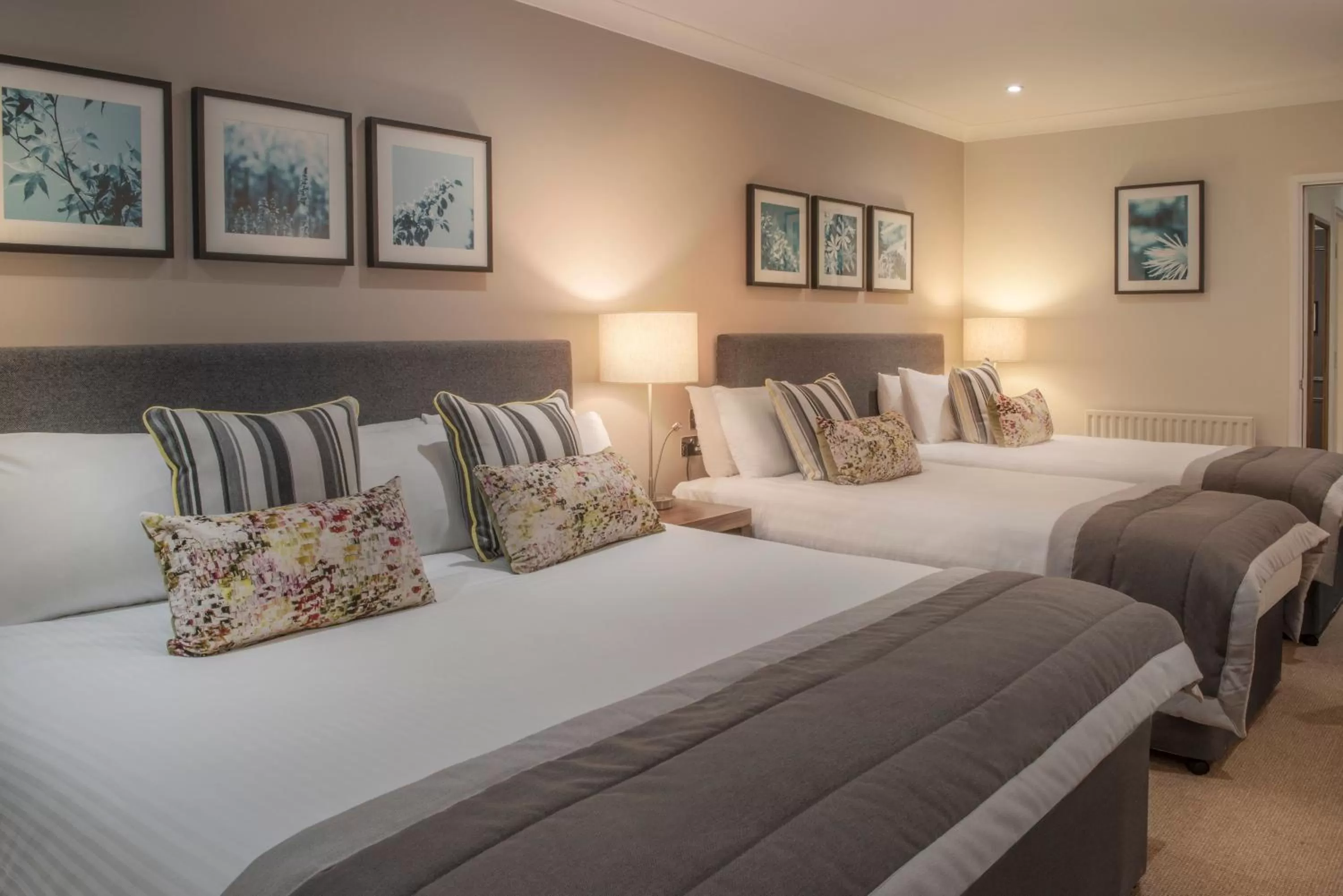 Photo of the whole room, Bed in voco Oxford Spires by IHG