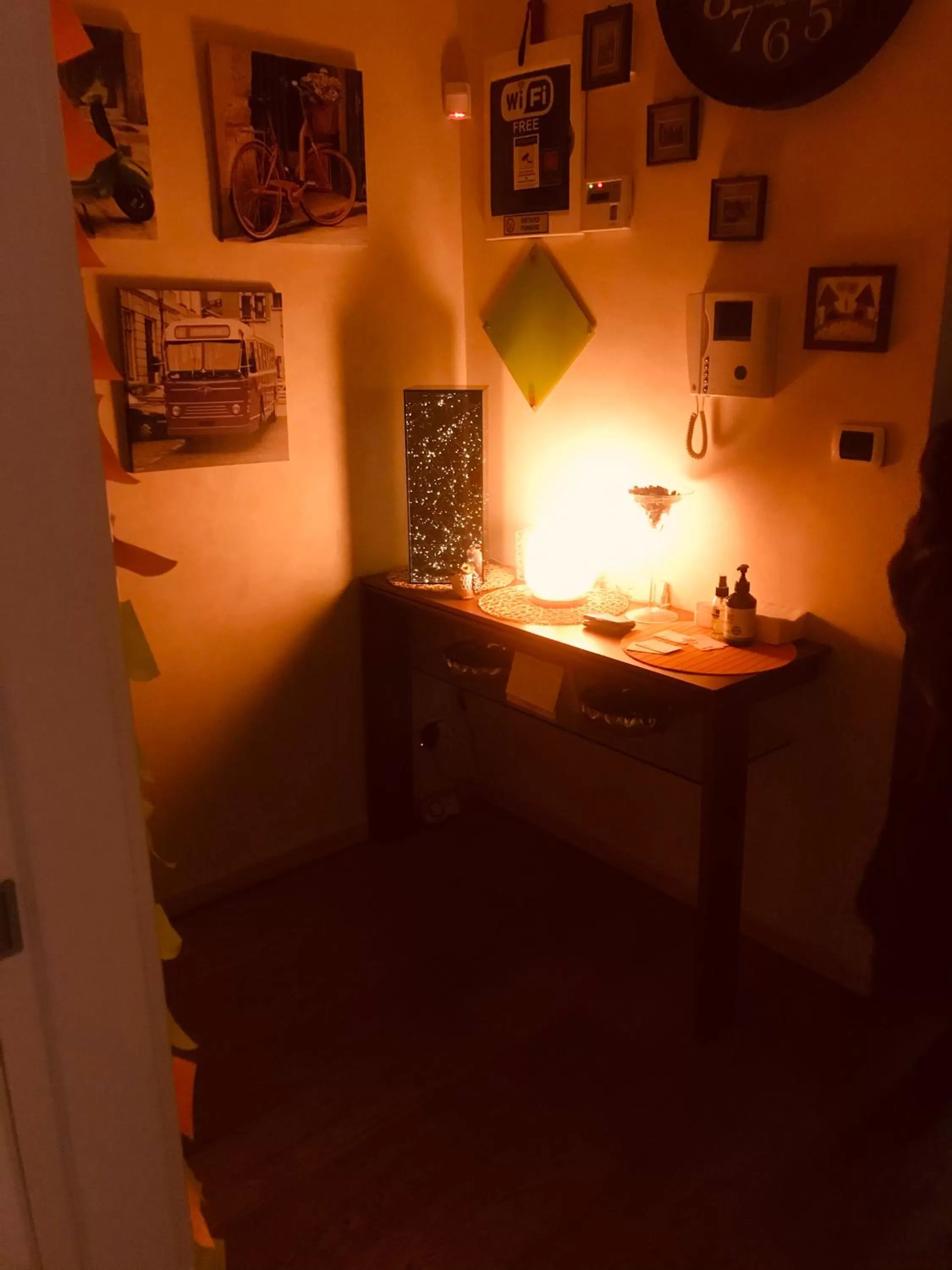 Smart-House Rent-Rooms FREE PARKING