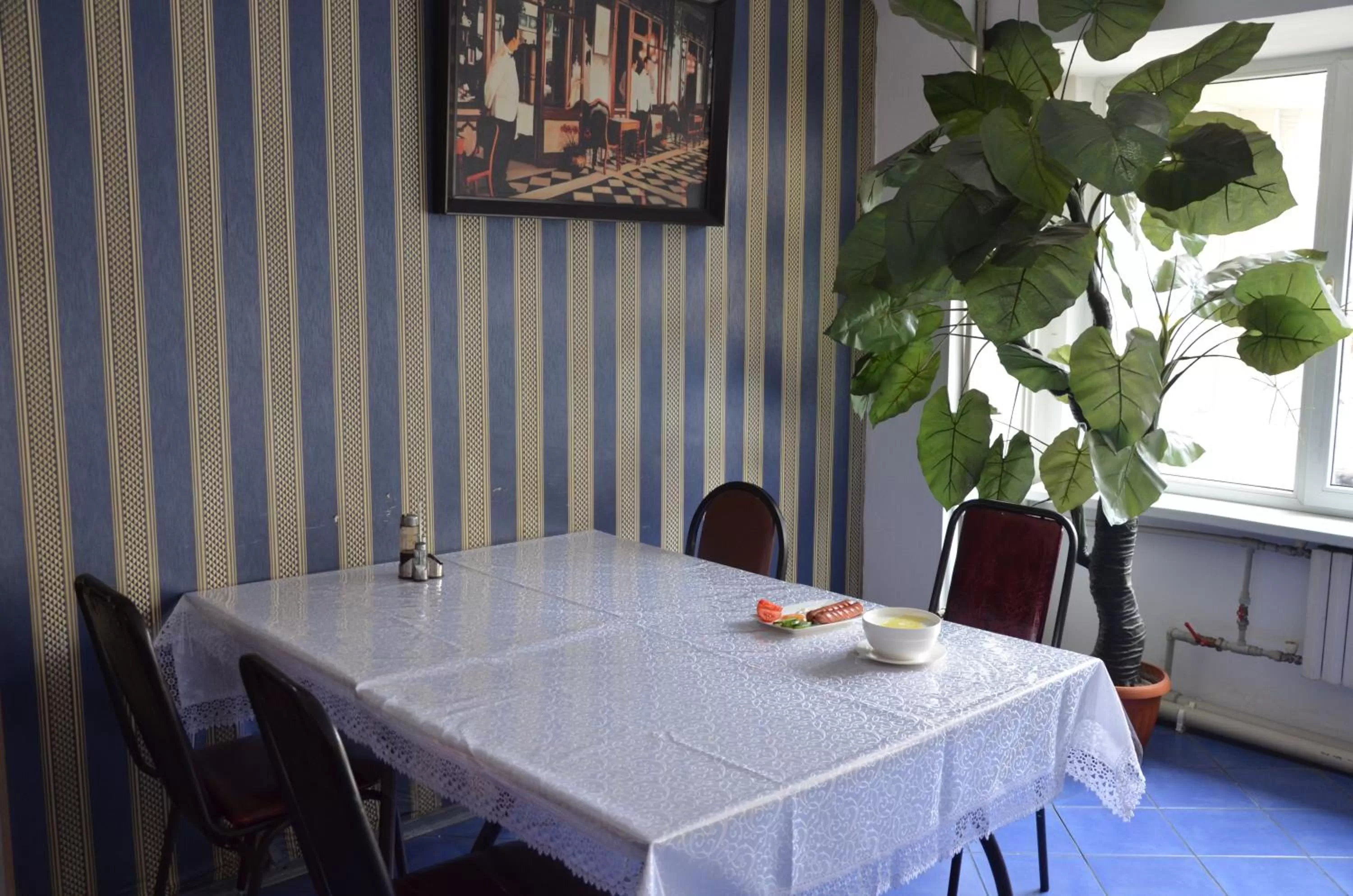 Restaurant/places to eat, Dining Area in Hotel Kezdesu