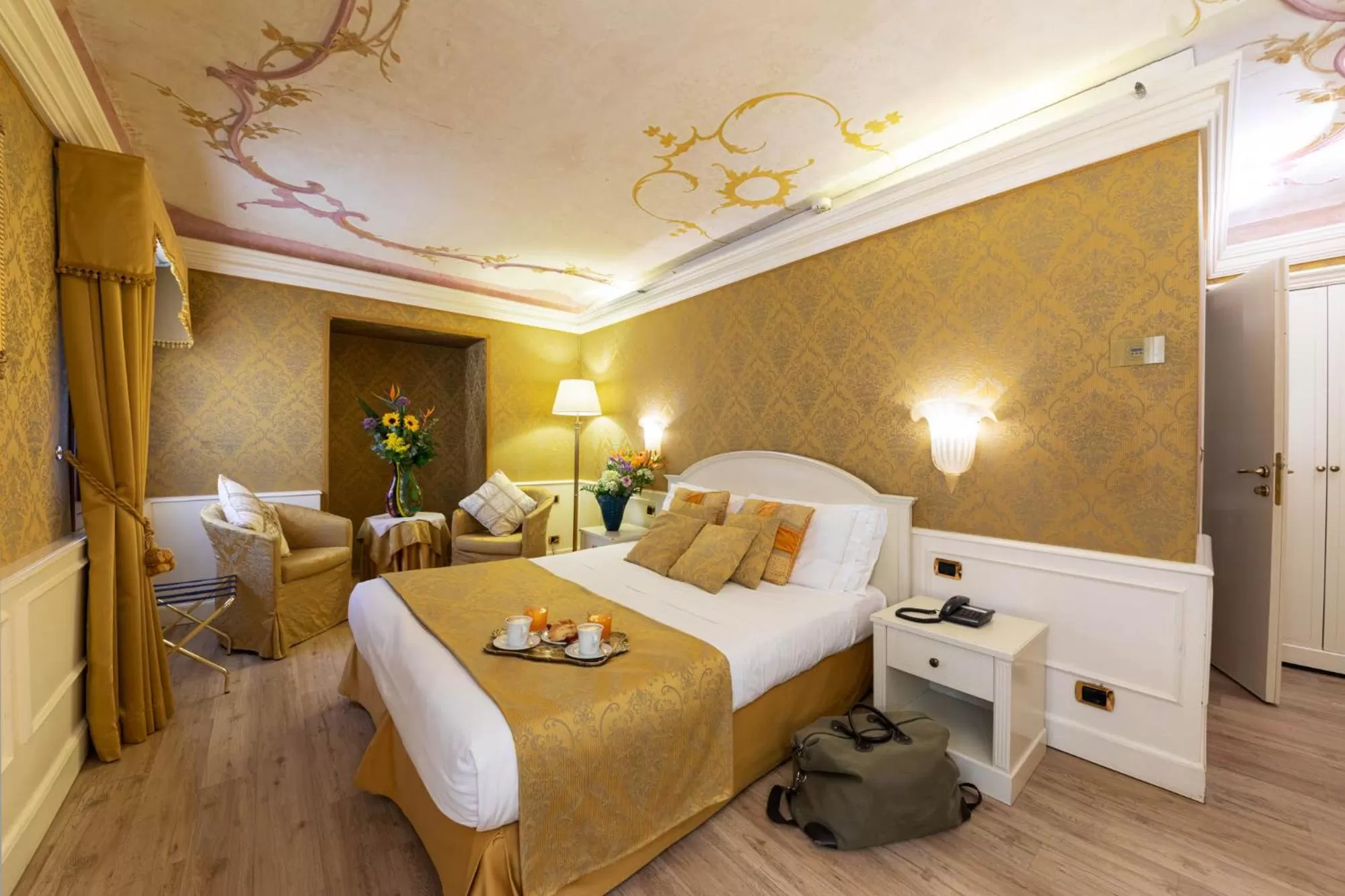 Bed in Duodo Palace Hotel