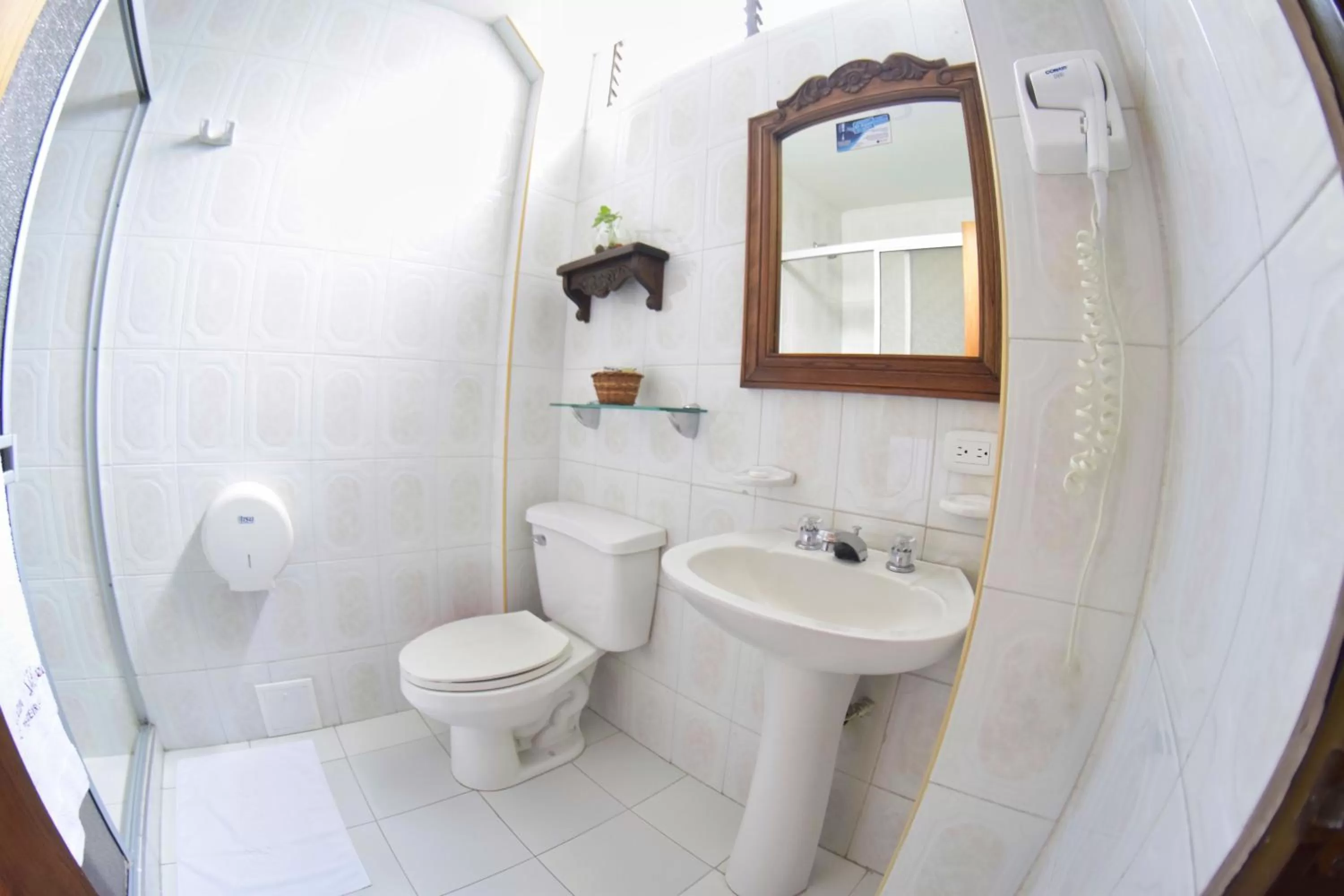 Shower in El Gran Hotel de Pereira