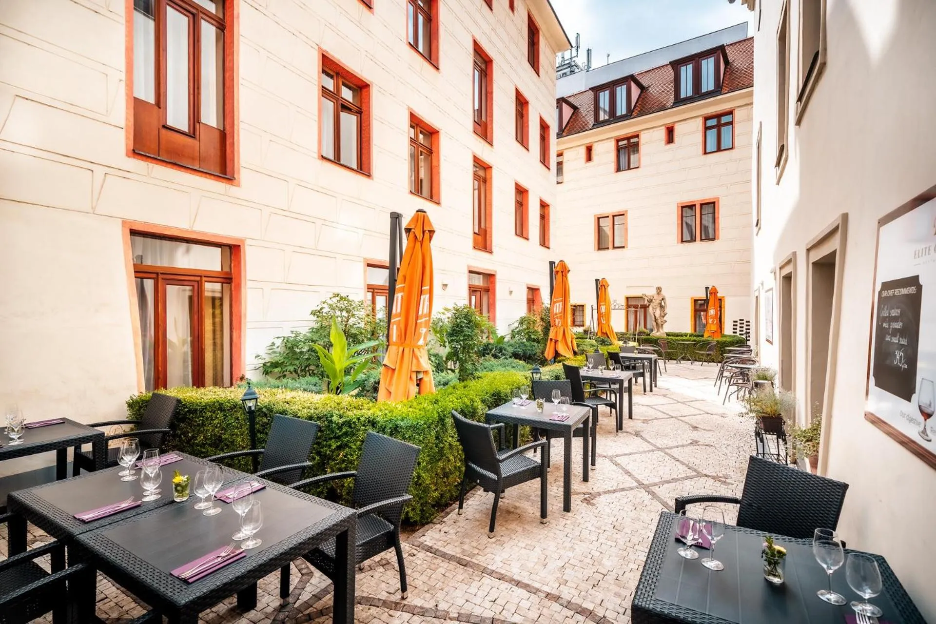 Patio in Hotel Elite Prague