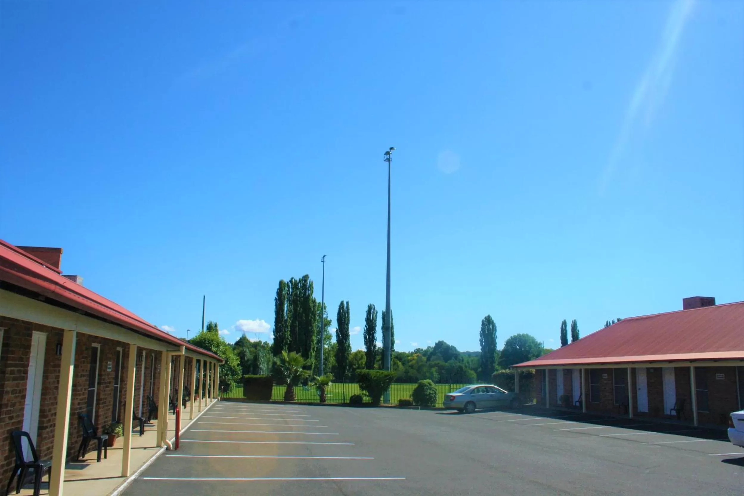 Parking in Club Motel Armidale
