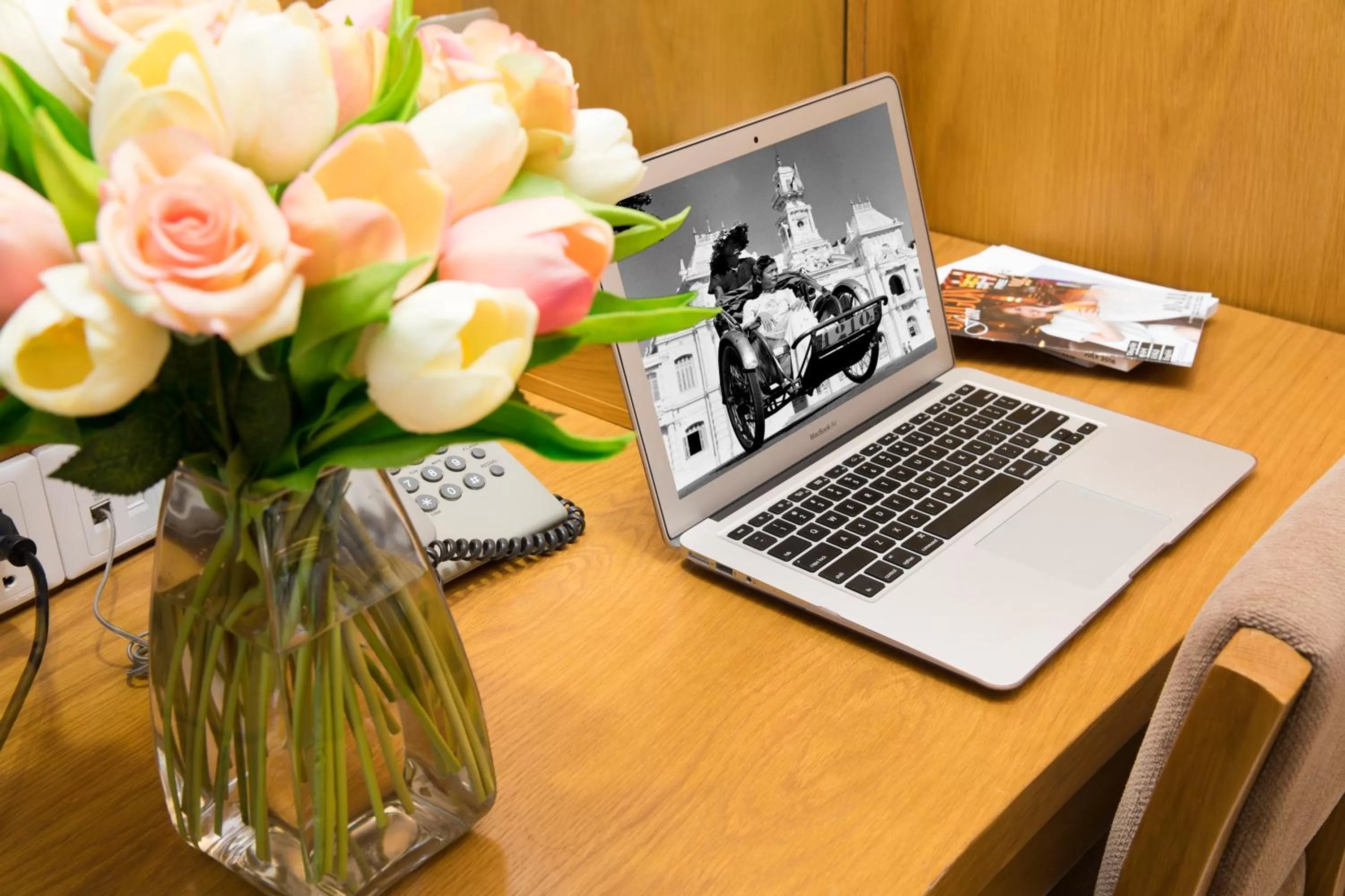 Lounge or bar in Paradise Saigon Boutique Hotel & Spa