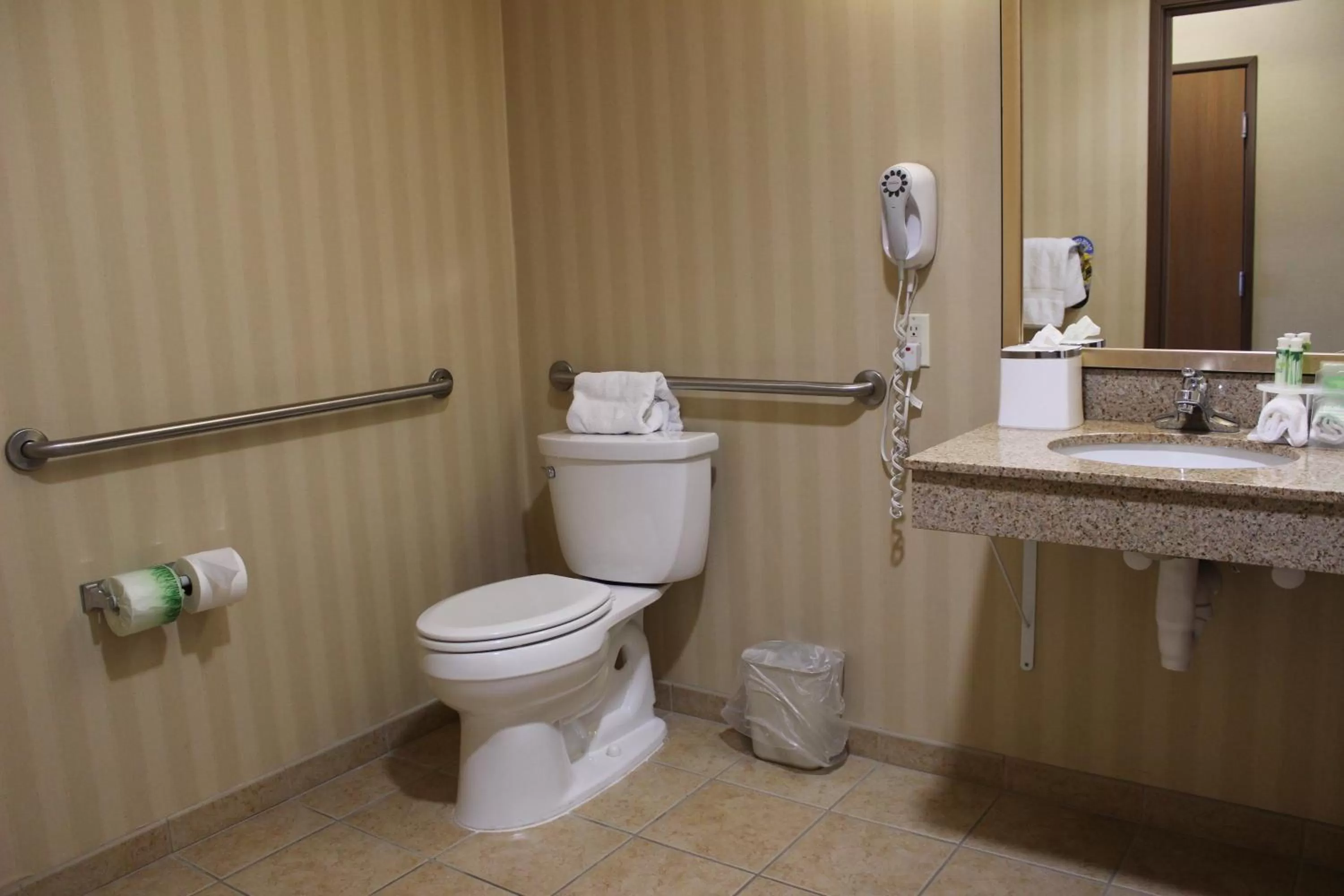 Holiday Inn Express Tehachapi by IHG