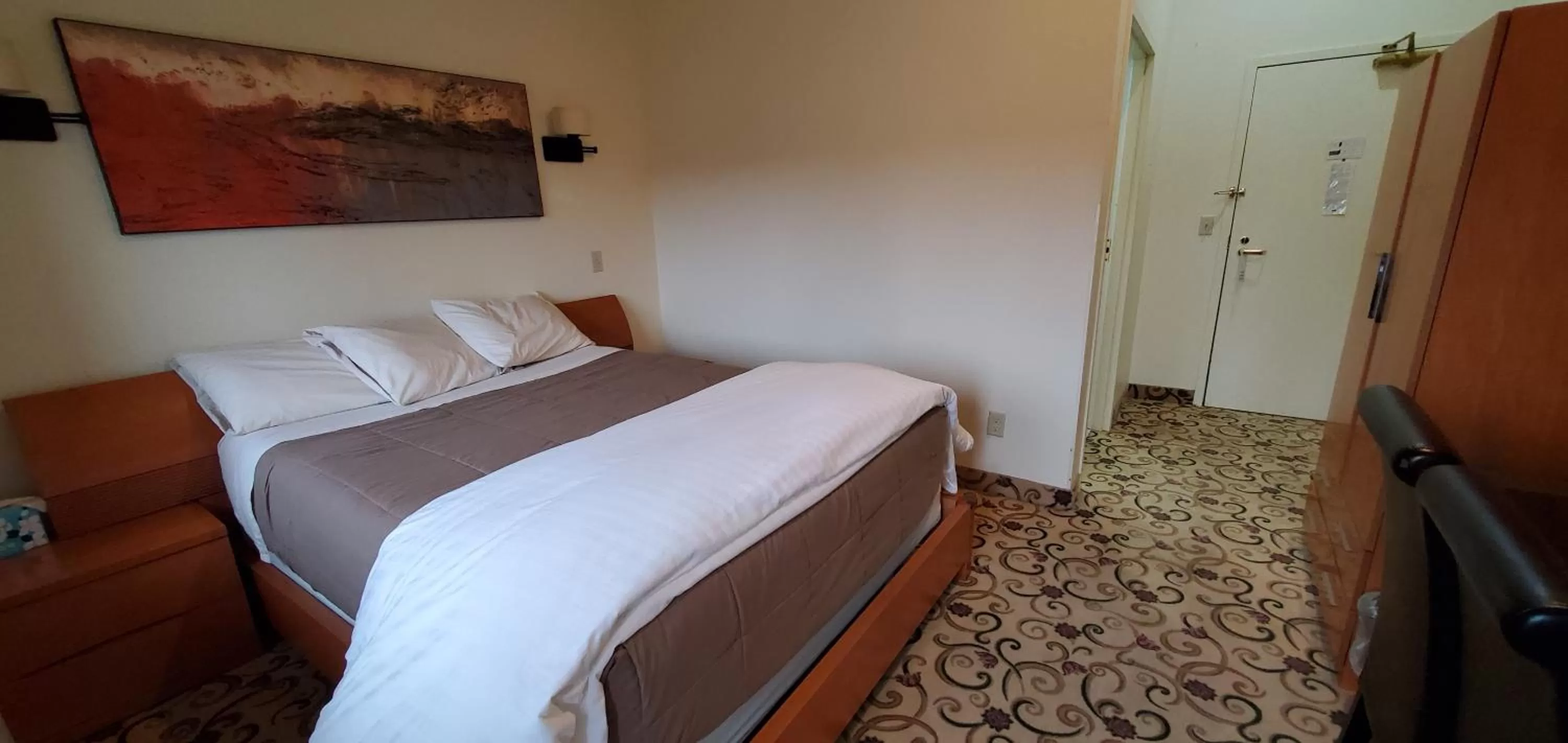 Bedroom, Bed in Lowell Inn