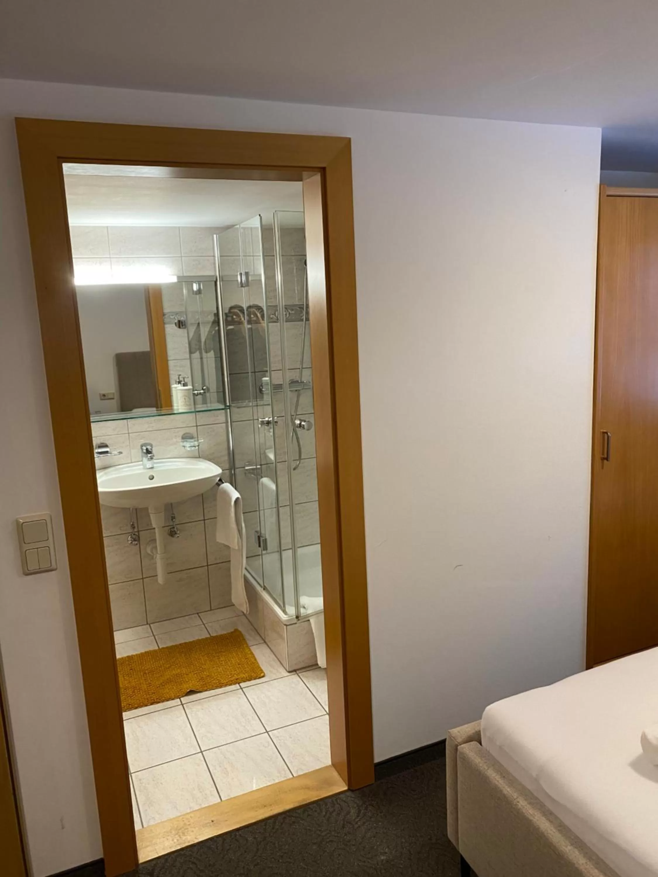 Bathroom, Bed in Gasthaus Rössle