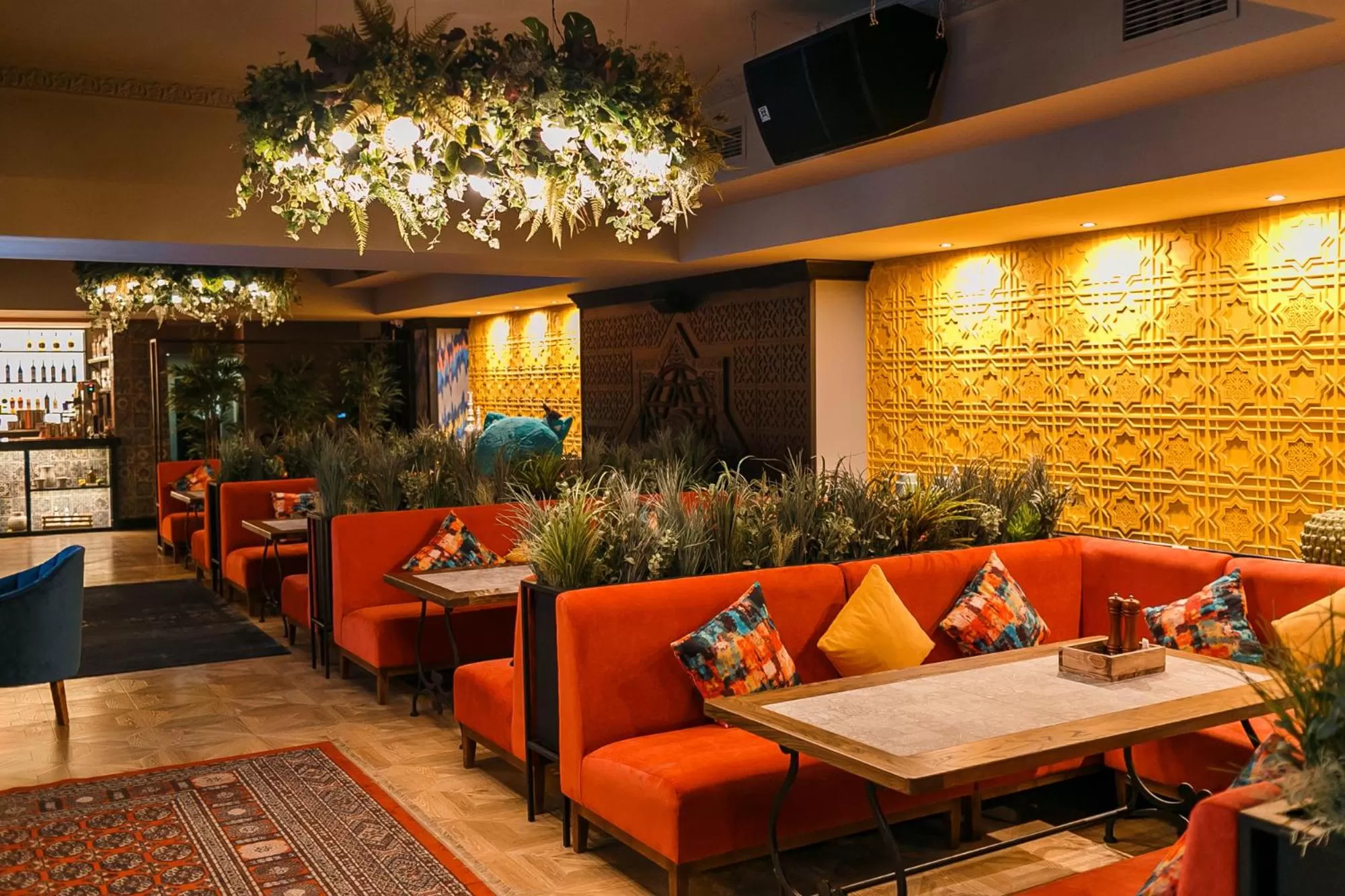 Restaurant/places to eat in Grand Sapphire Hotel