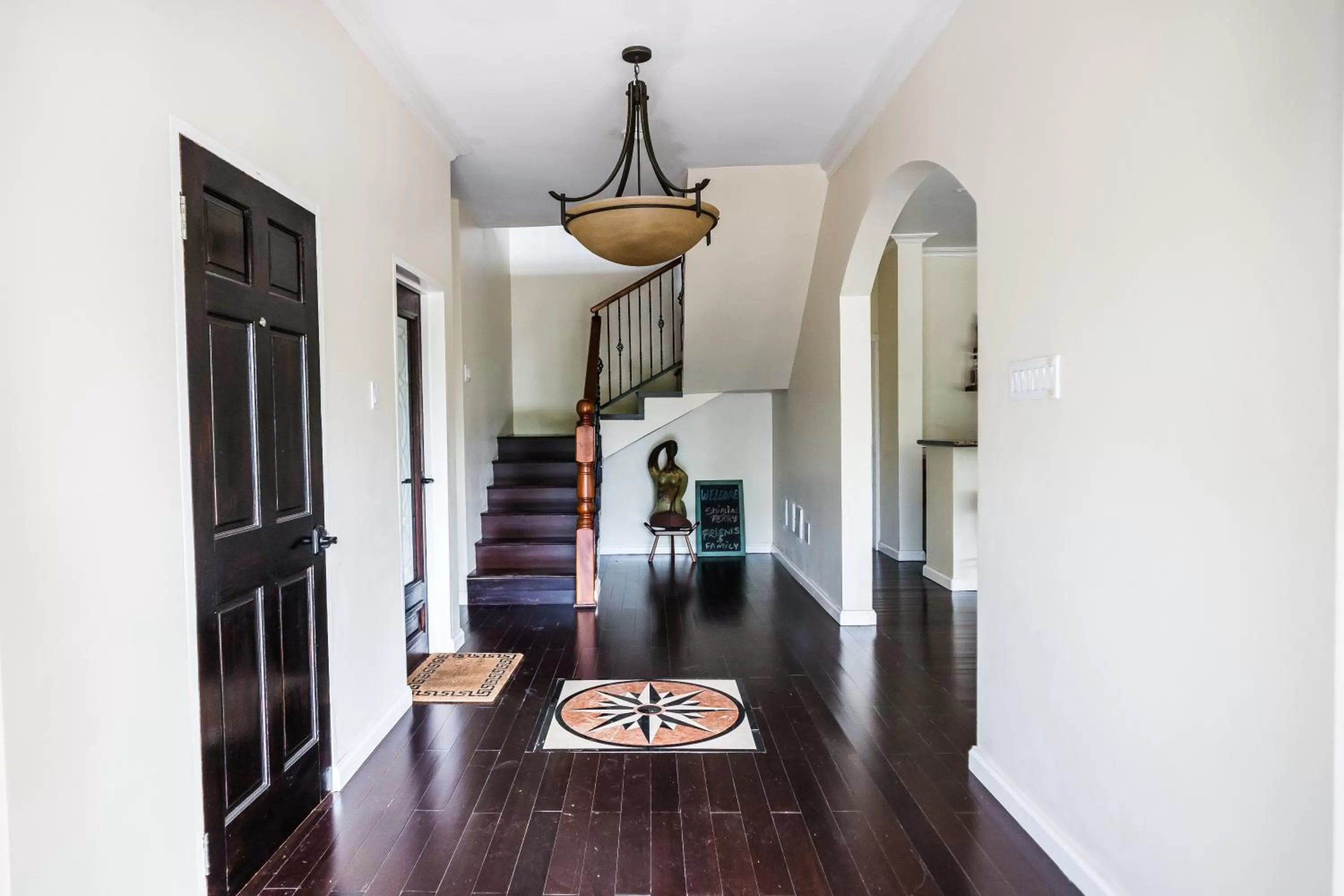 Facade/entrance in Blue Paloma Bed & Breakfast