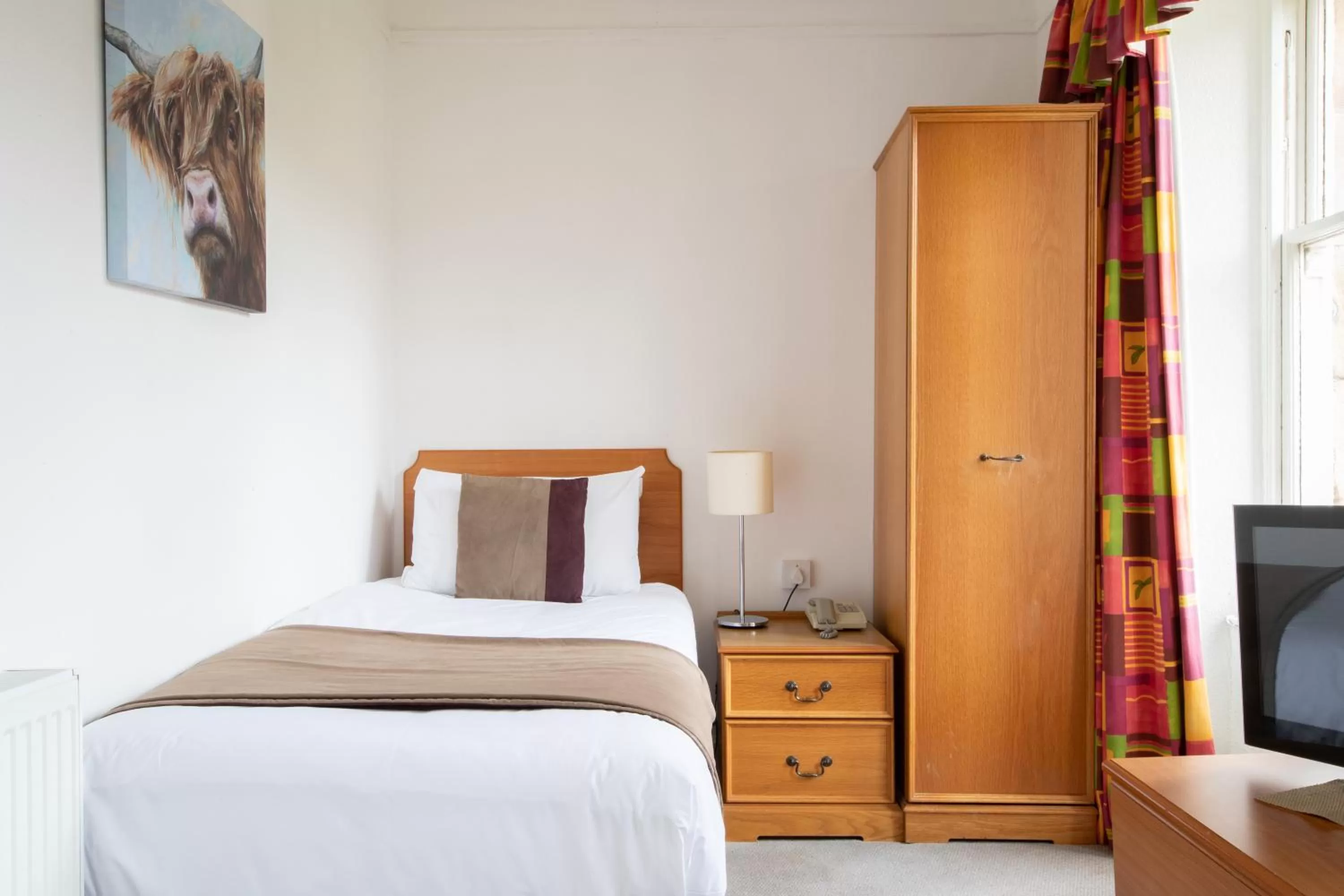 Photo of the whole room, Bed in The Pitlochry Hydro Hotel