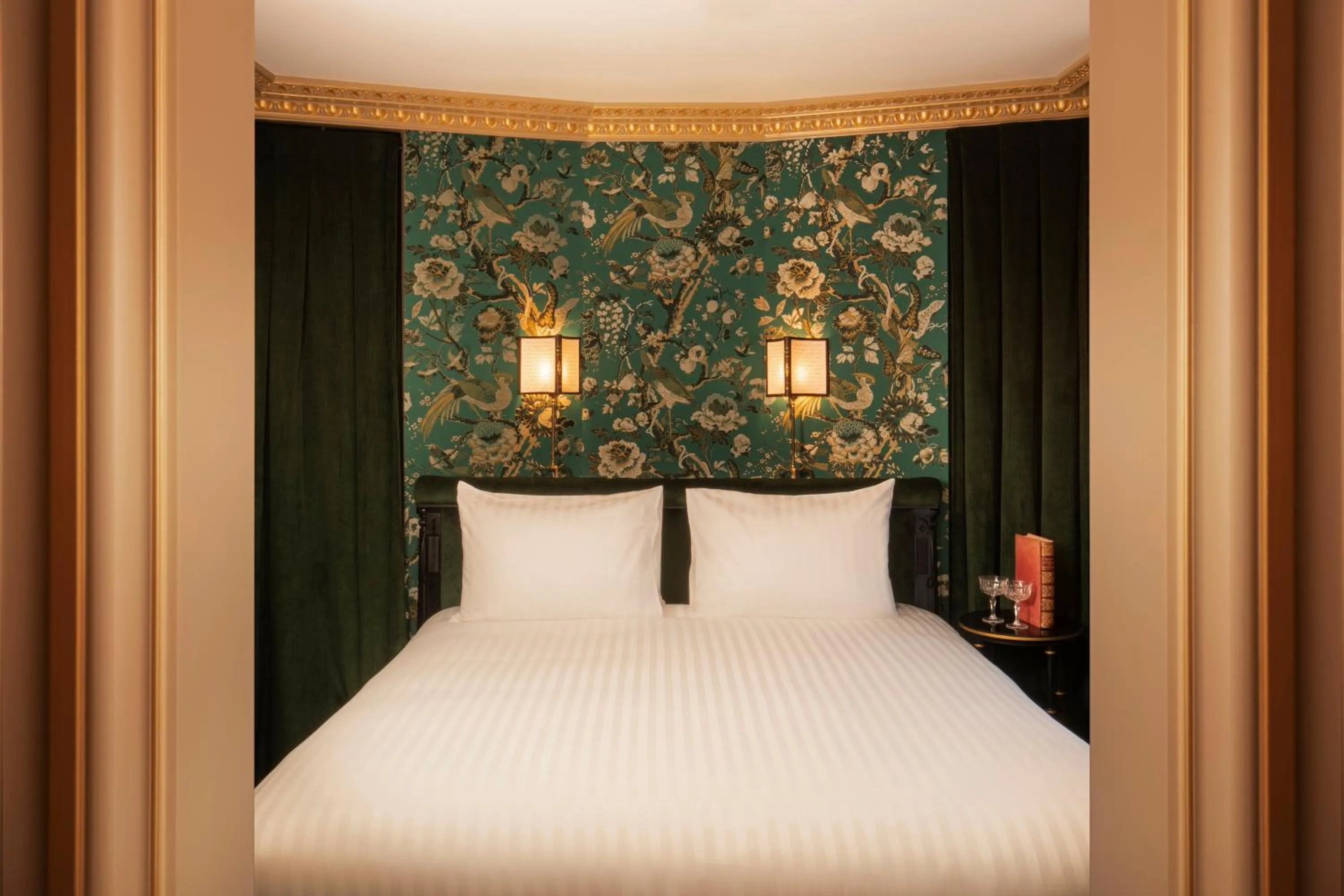 Bedroom, Bed in Maison Proust, Hotel & Spa La Mer