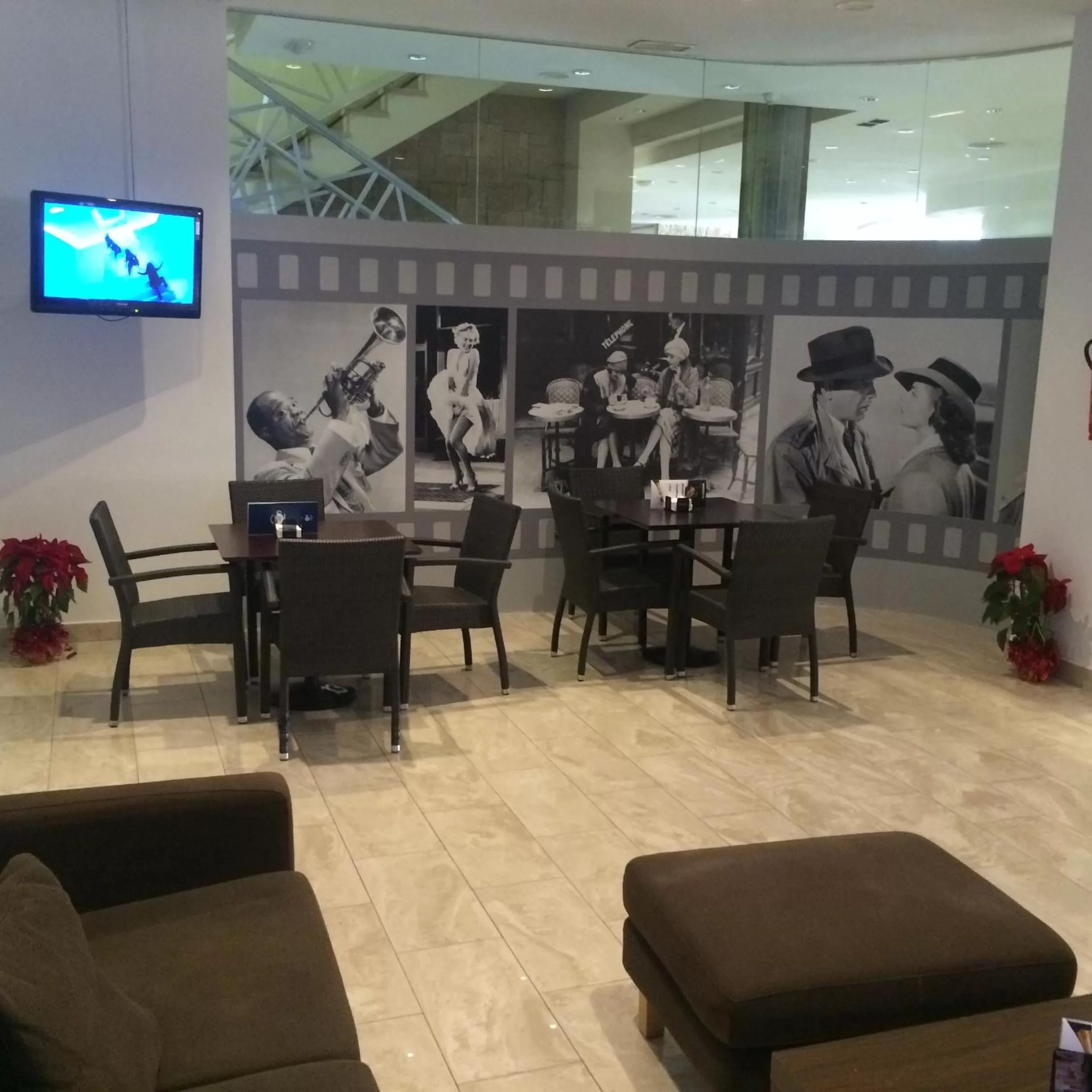 Lounge or bar in Hotel Traíña