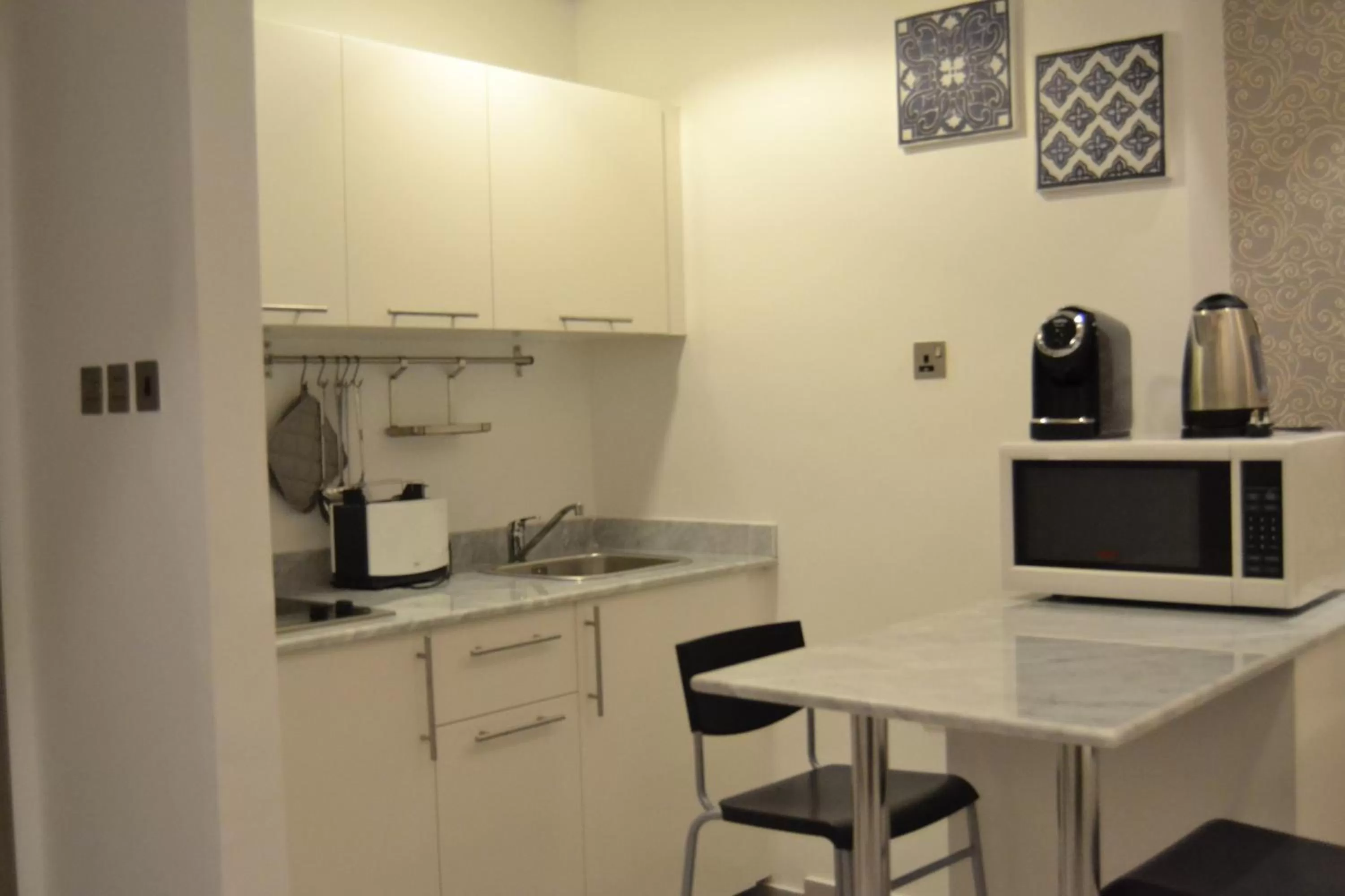 Kitchen/Kitchenette in Sedra Residence