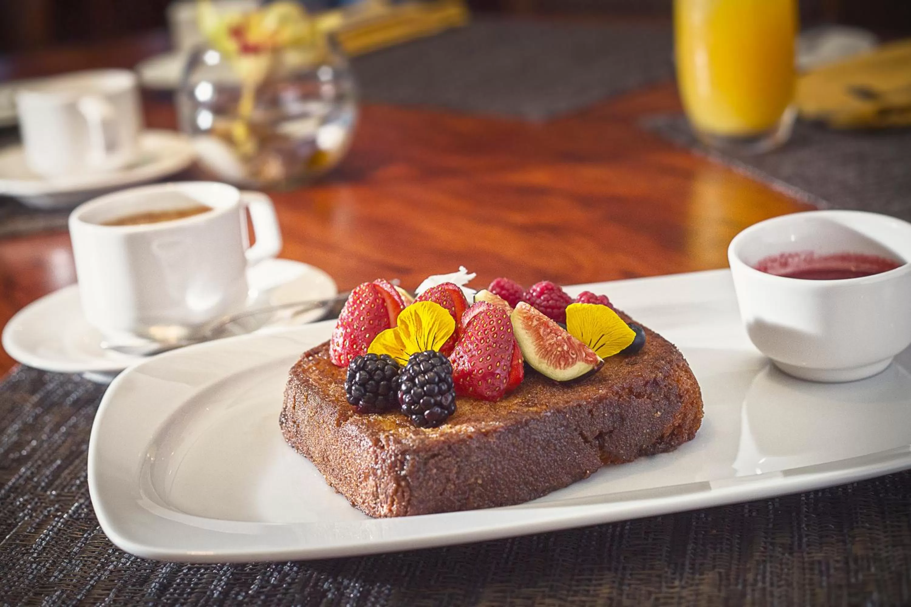 Buffet breakfast in Grand Residences Riviera Cancun, All Inclusive