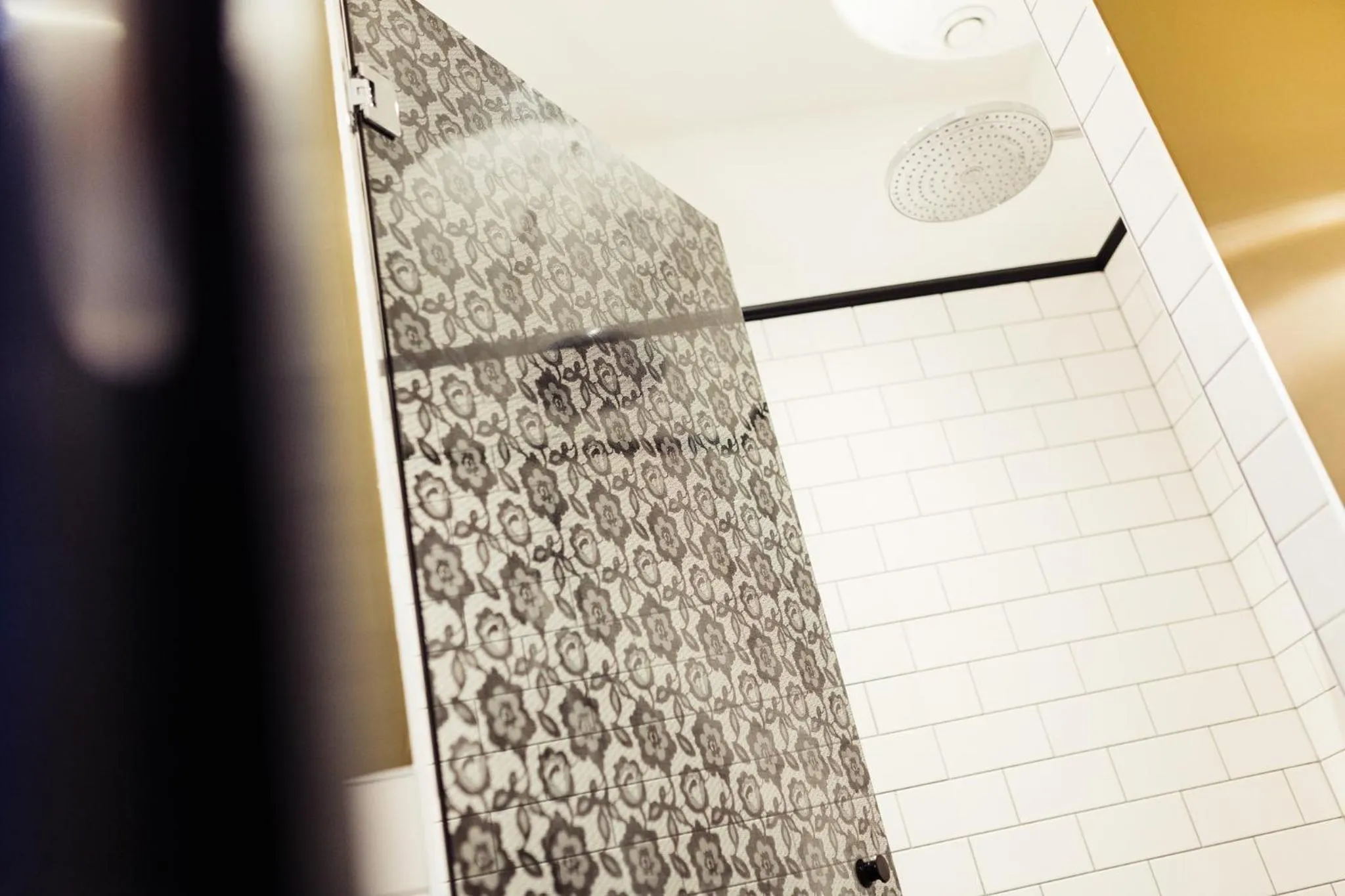 Bathroom in Post-Plaza Hotel & Grand Café