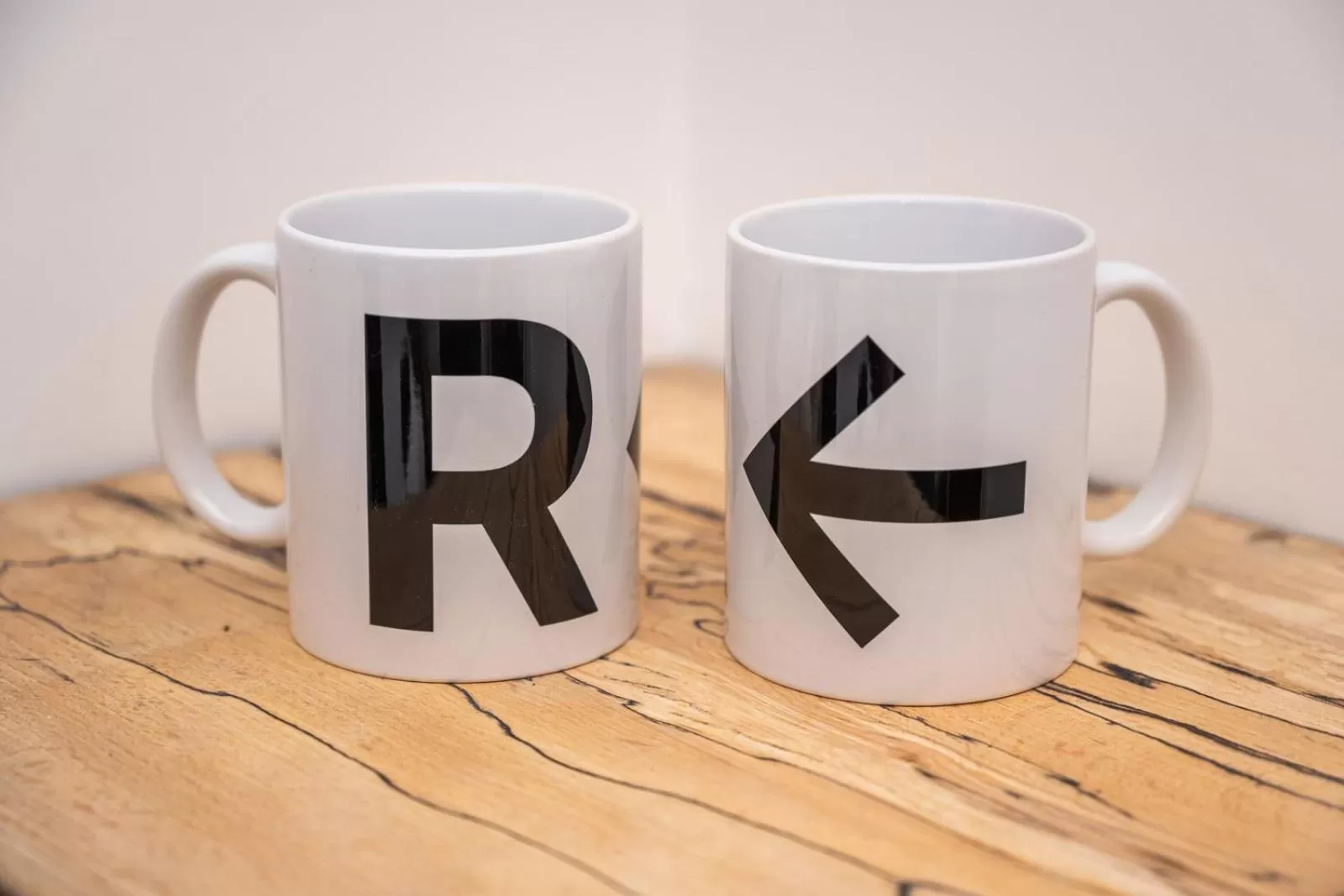 Coffee/tea facilities in Roam West