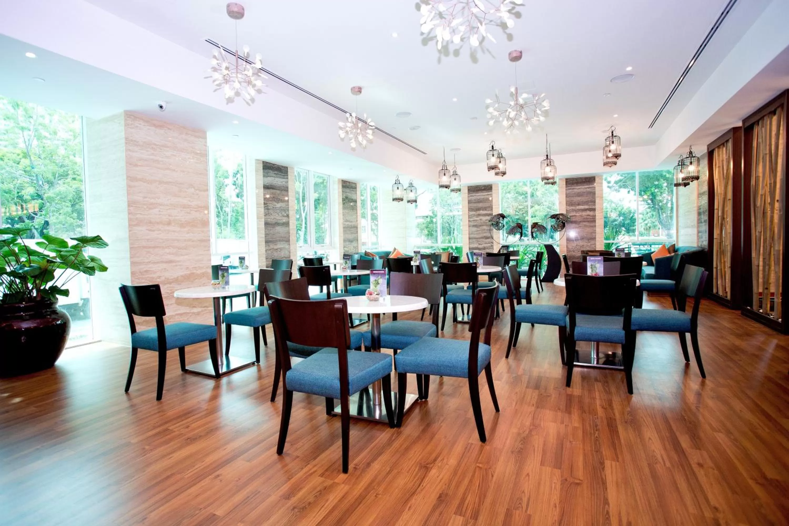 Lounge or bar in Vouk Hotel Suites, Penang