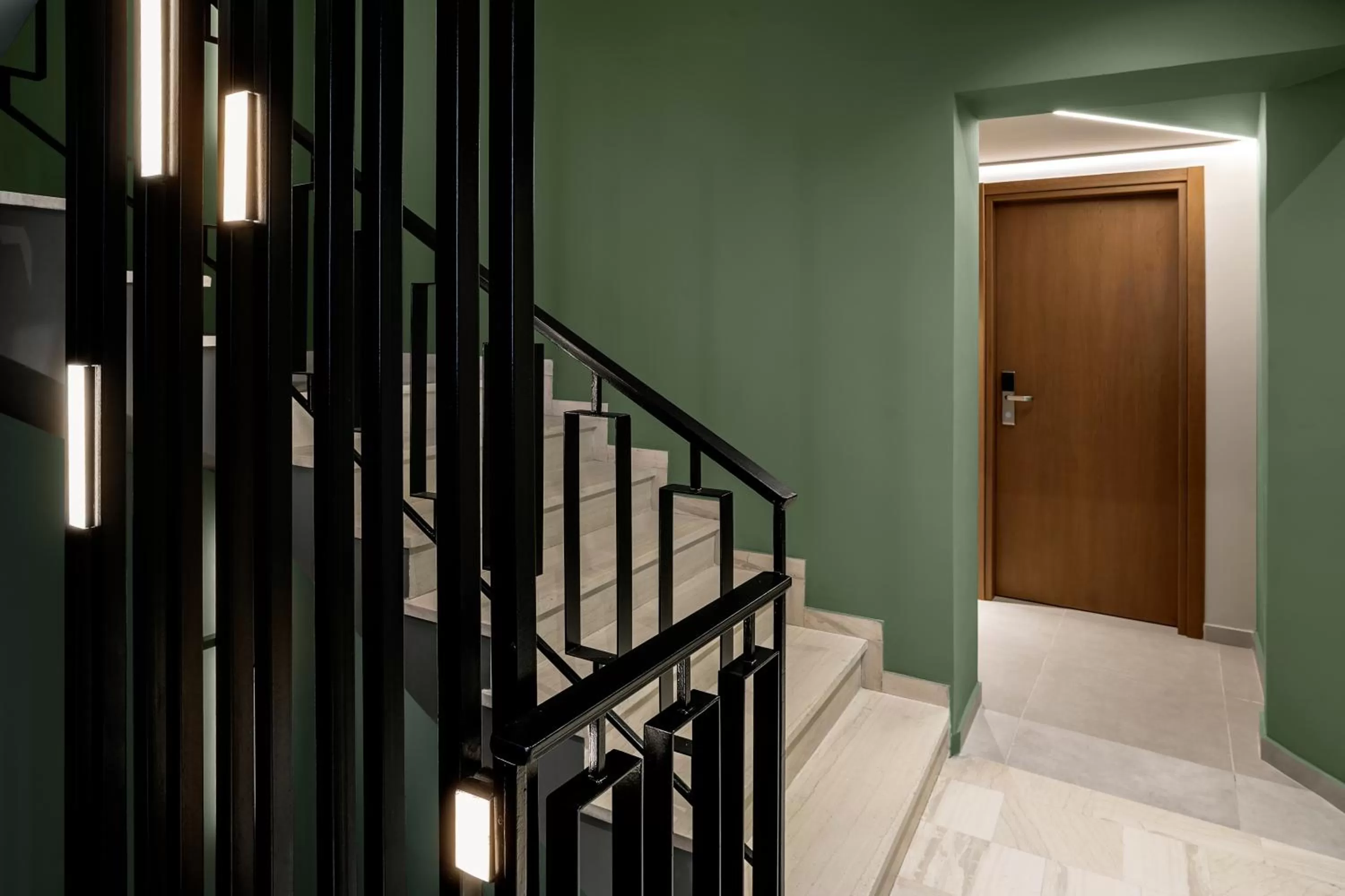 Property building in Bob W Athens Akadimia