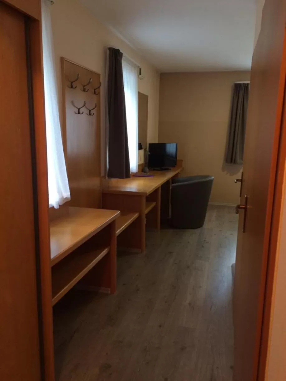 Photo of the whole room in Hotel Zsida