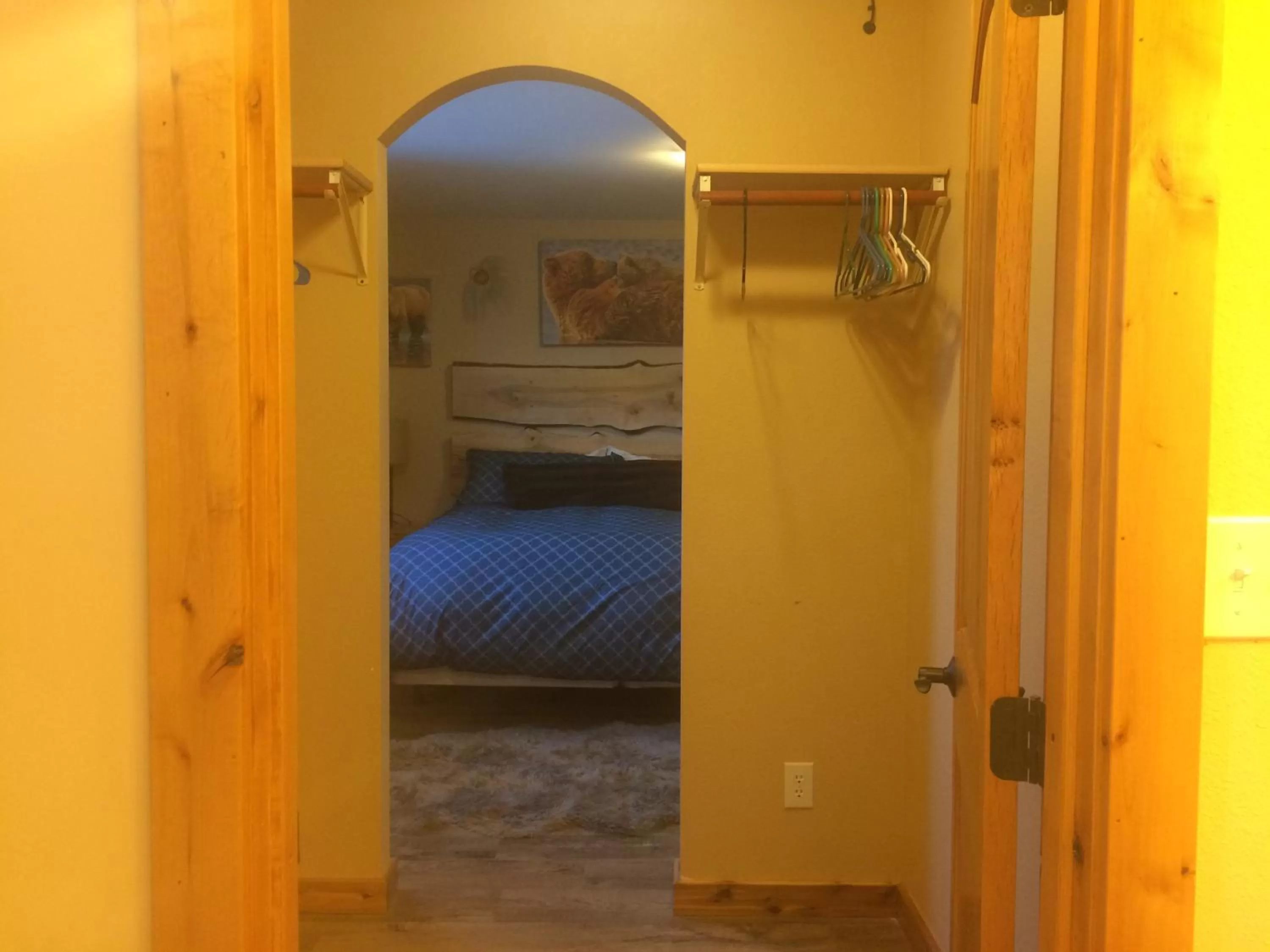 Bedroom, Bed in Fishhook Sunrise B&B