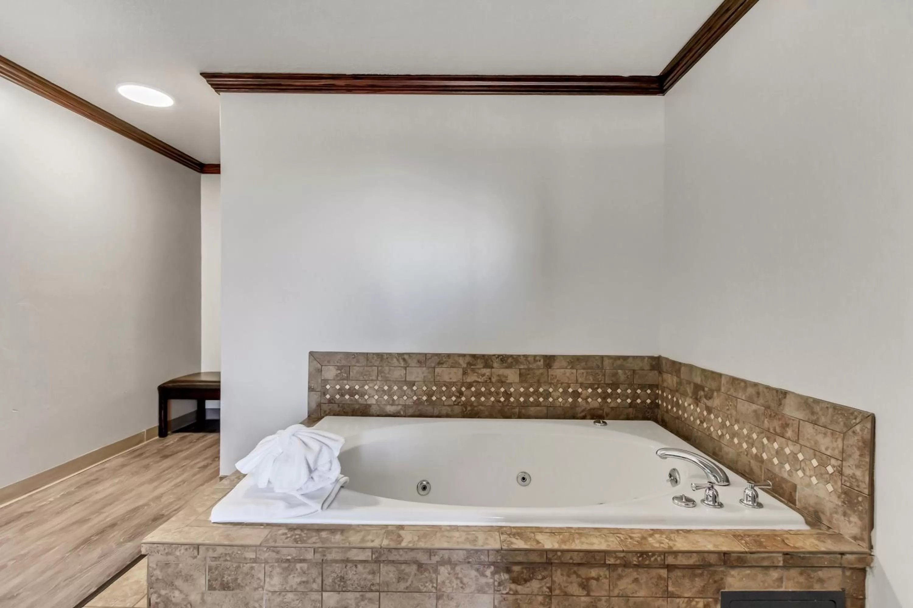 Hot Tub in Park Inn by Radisson, Salt Lake City-Midvale