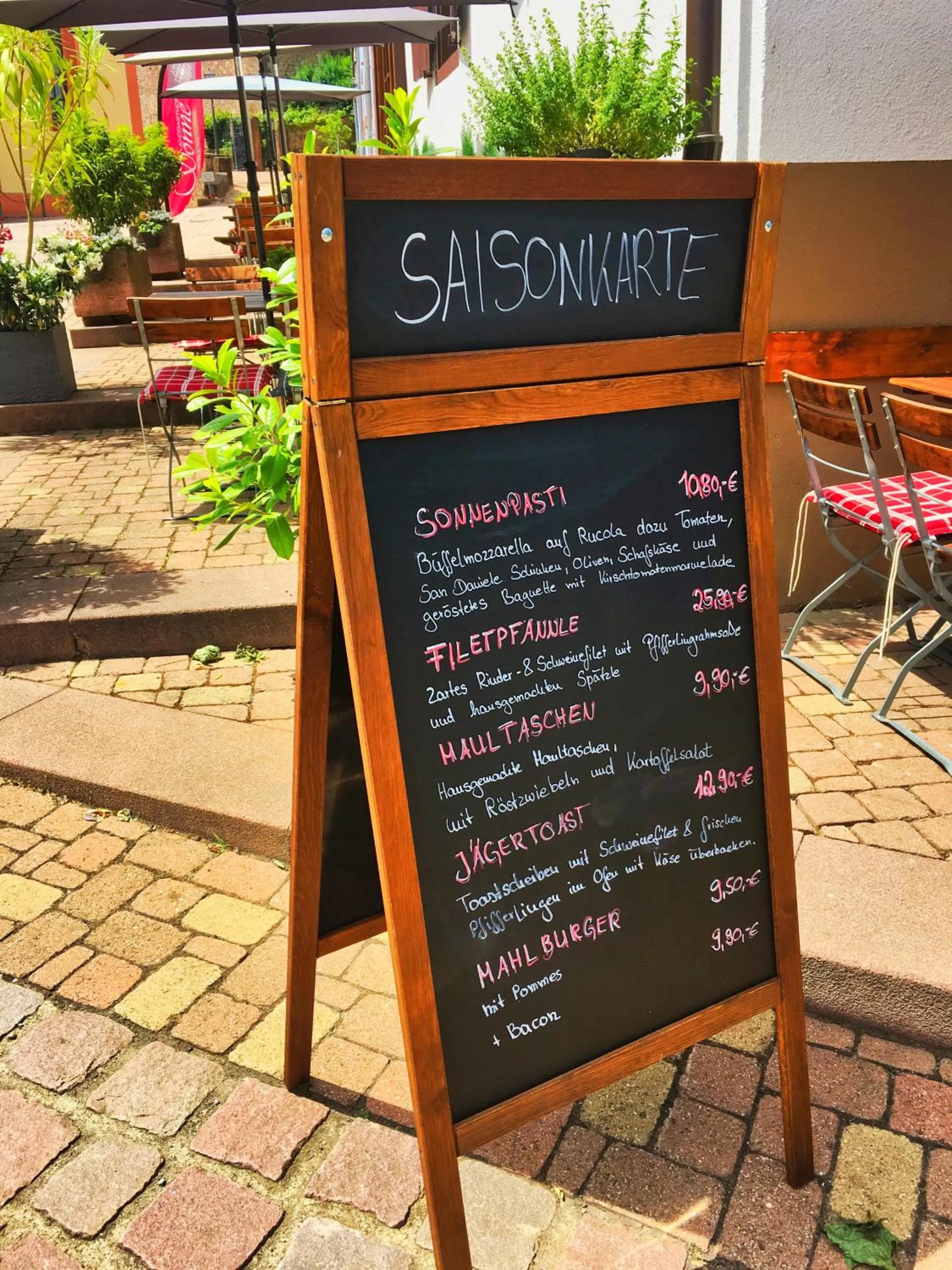 Restaurant/places to eat in Hotel Landgasthof Sonne