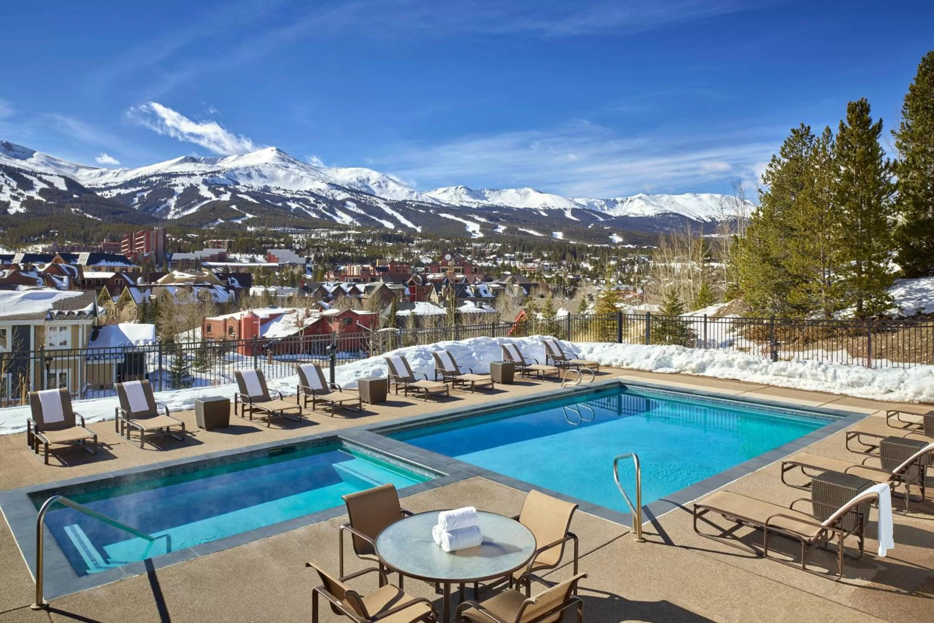 Swimming pool in Residence Inn by Marriott Breckenridge