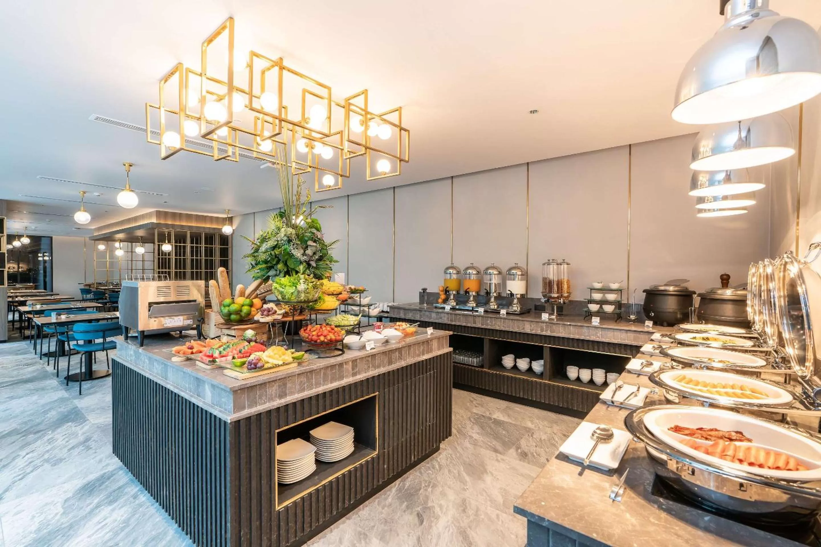 Restaurant/places to eat in Best Western Plus Nexen Pattaya