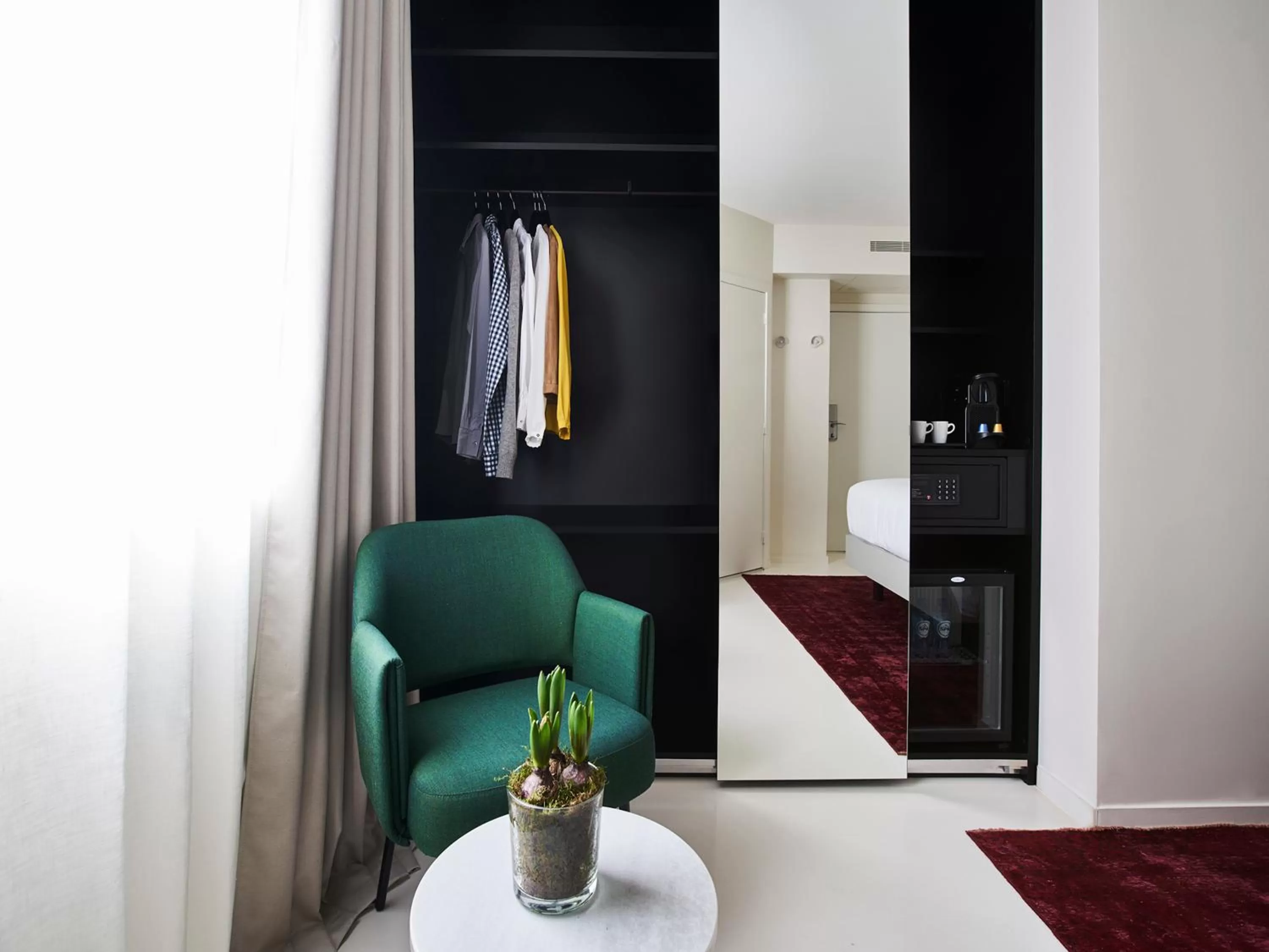 Bedroom in 9Hotel Sablon