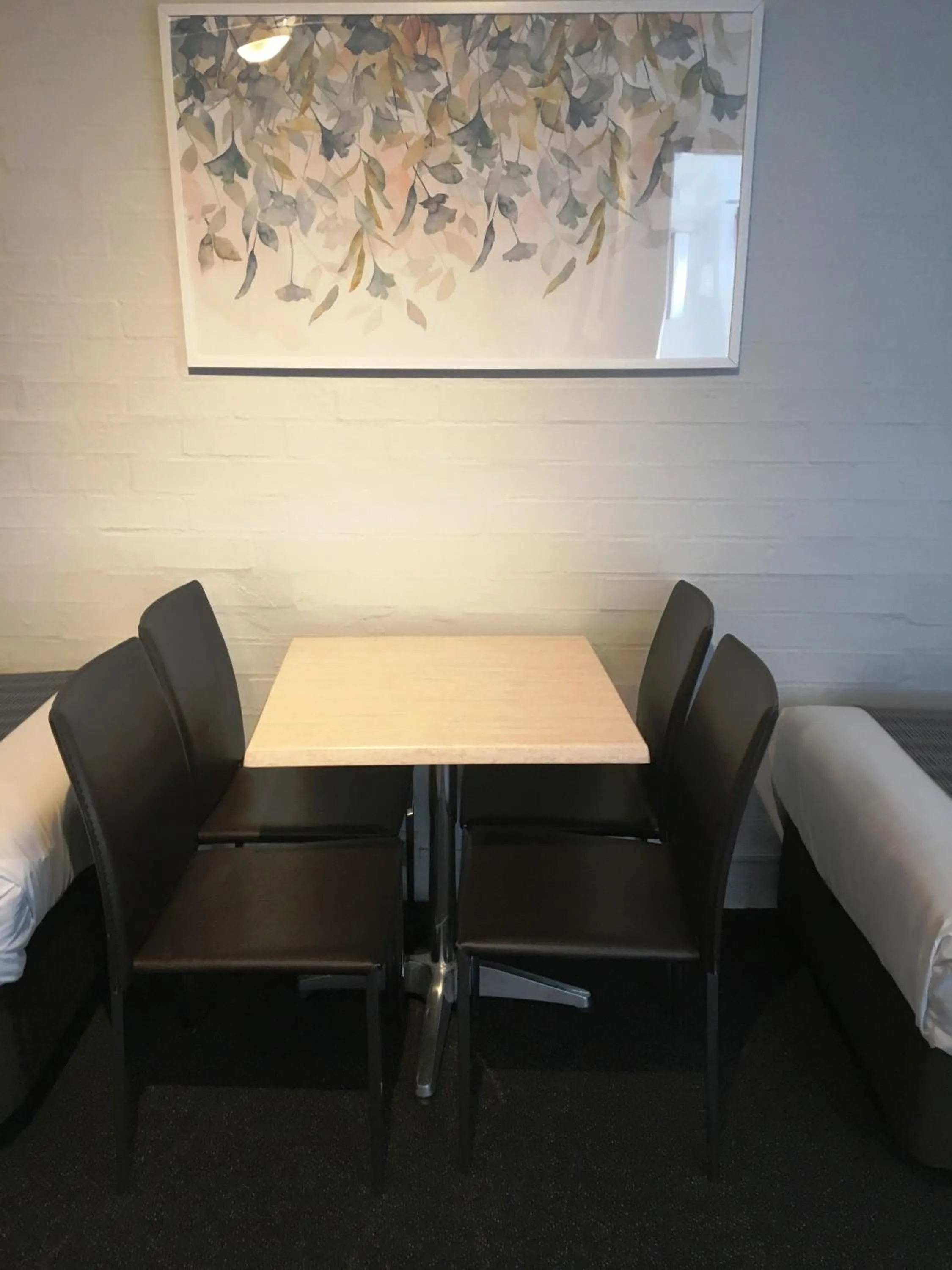 Nicholas Royal Motel - No Pets Allowed