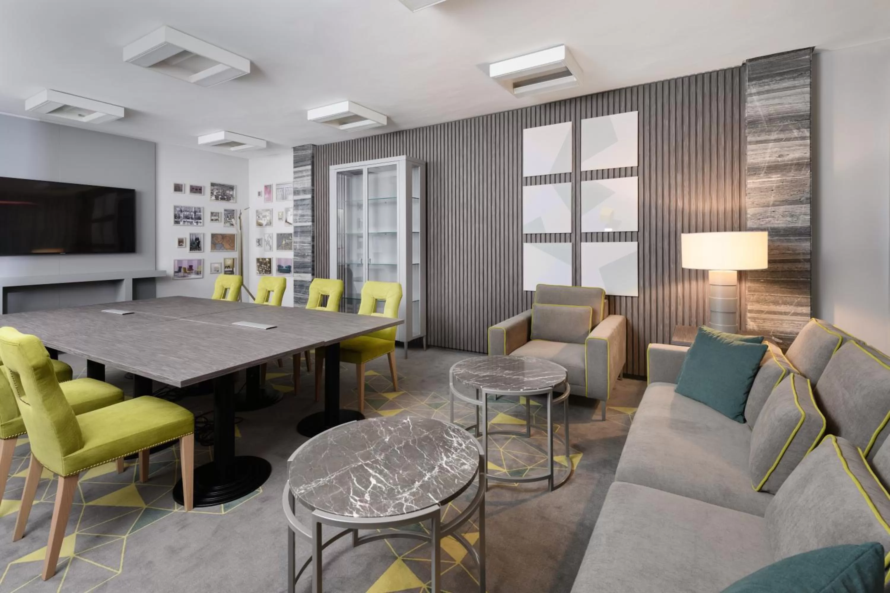 Lounge or bar in Bled Rose Hotel