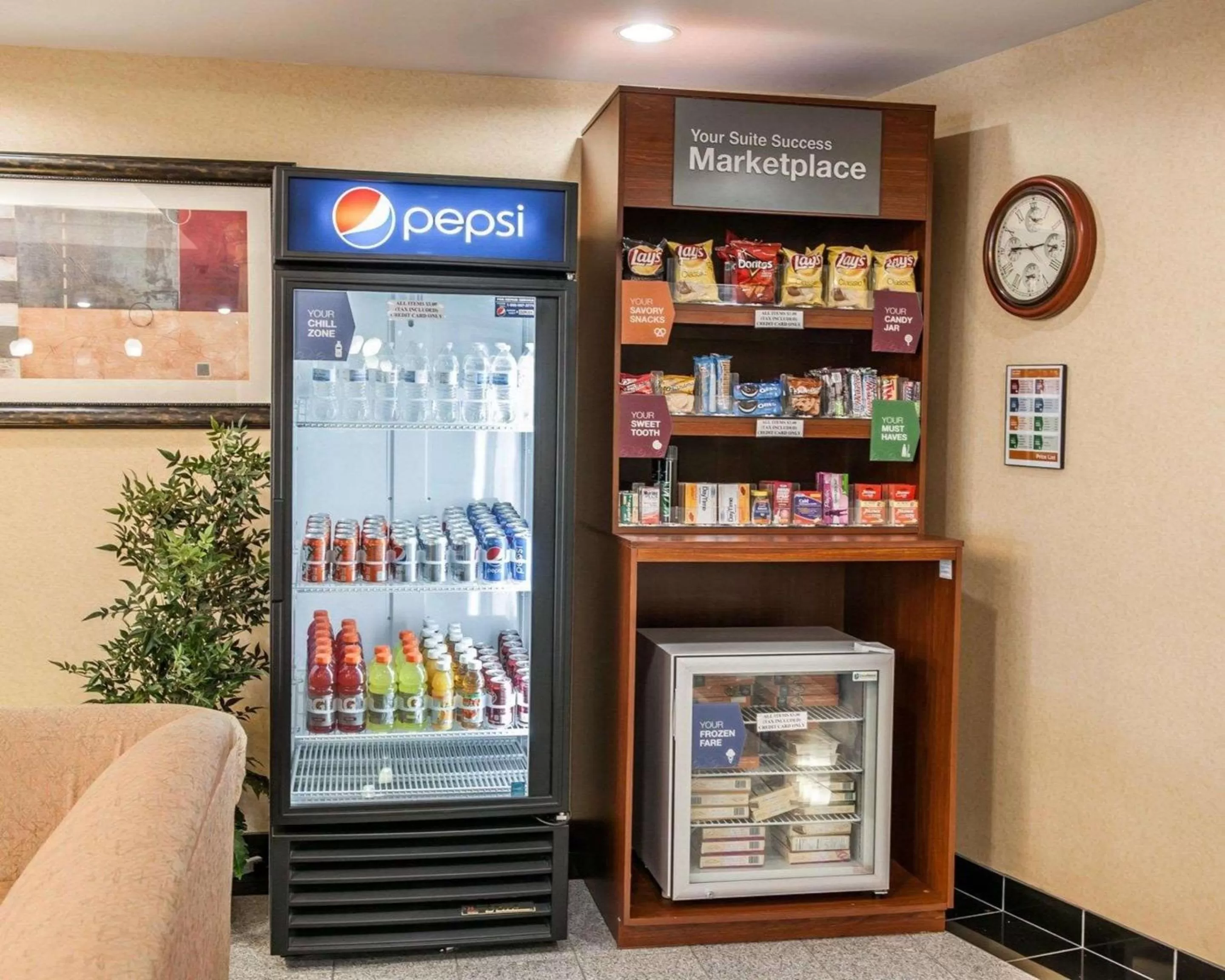 Restaurant/places to eat in Comfort Suites near Indianapolis Airport