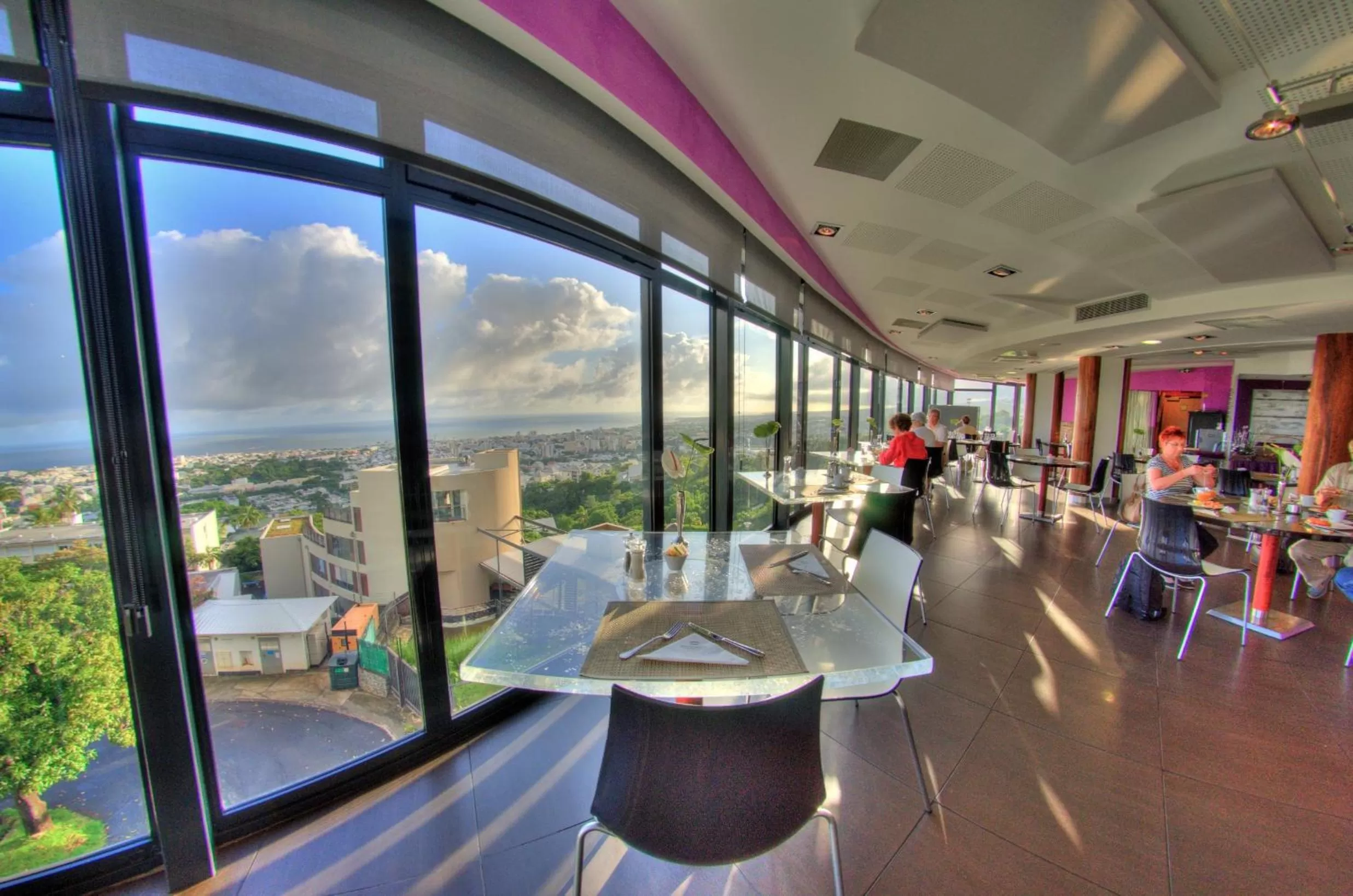 Restaurant/places to eat in Bellepierre