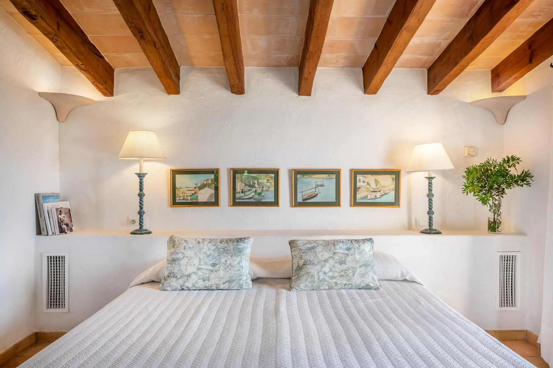 Bed in Agroturismo Son Siurana