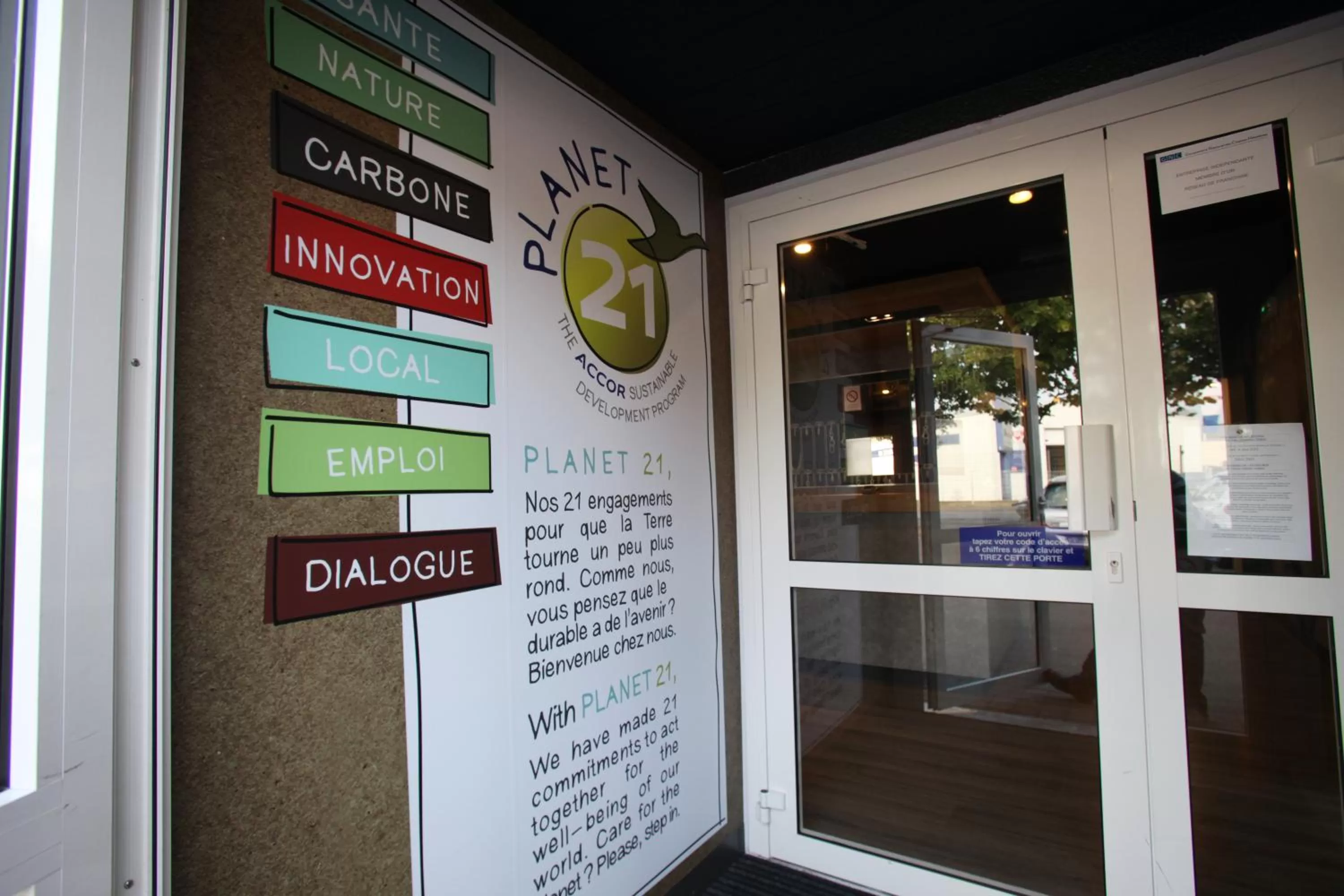 Facade/entrance in ibis budget Nantes Sainte Luce - Hôtel Rénové