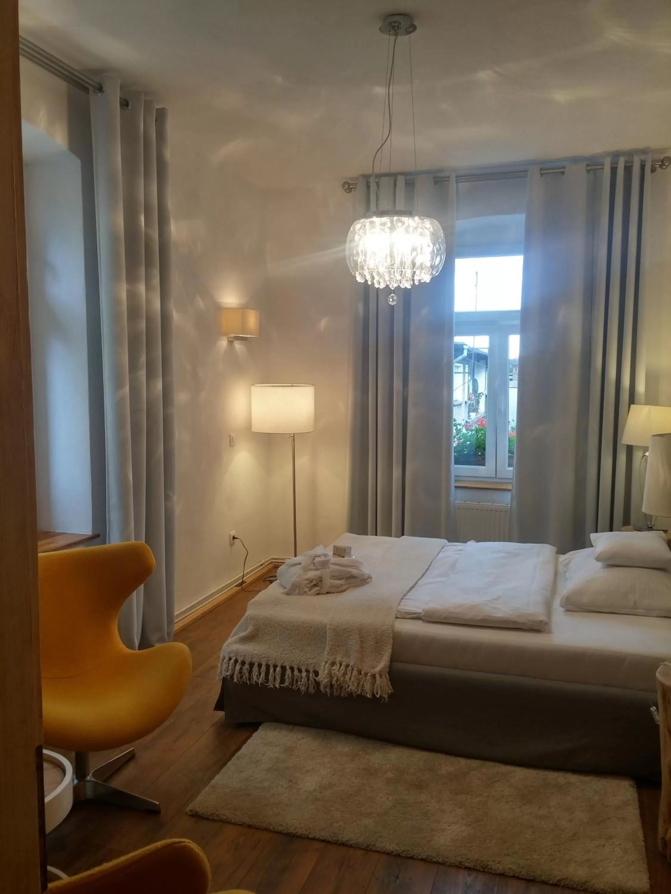 Day, Bed in Zajazd Karczma Zagłoba