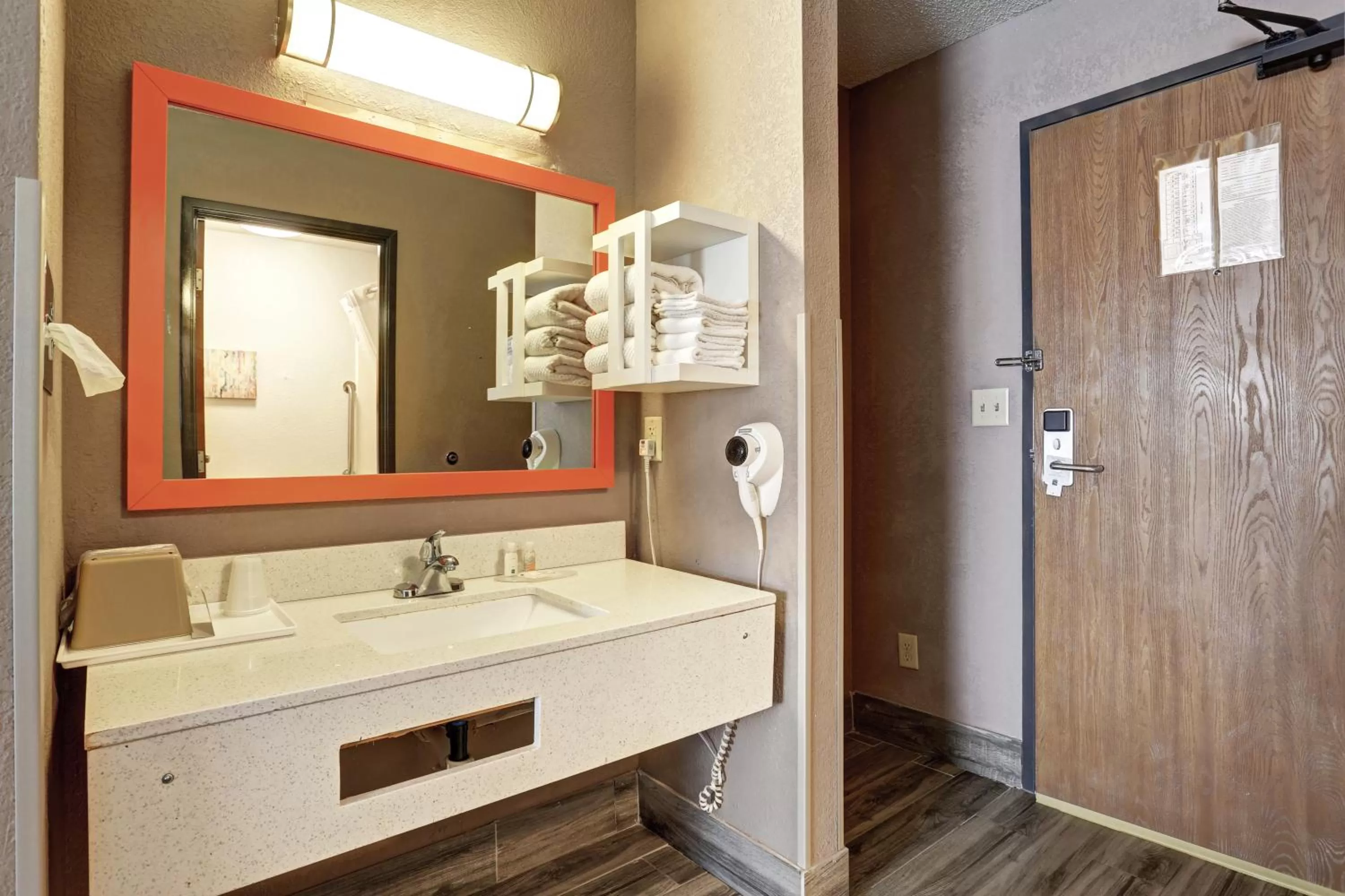 Bathroom in Quality Inn Pierre-Fort Pierre