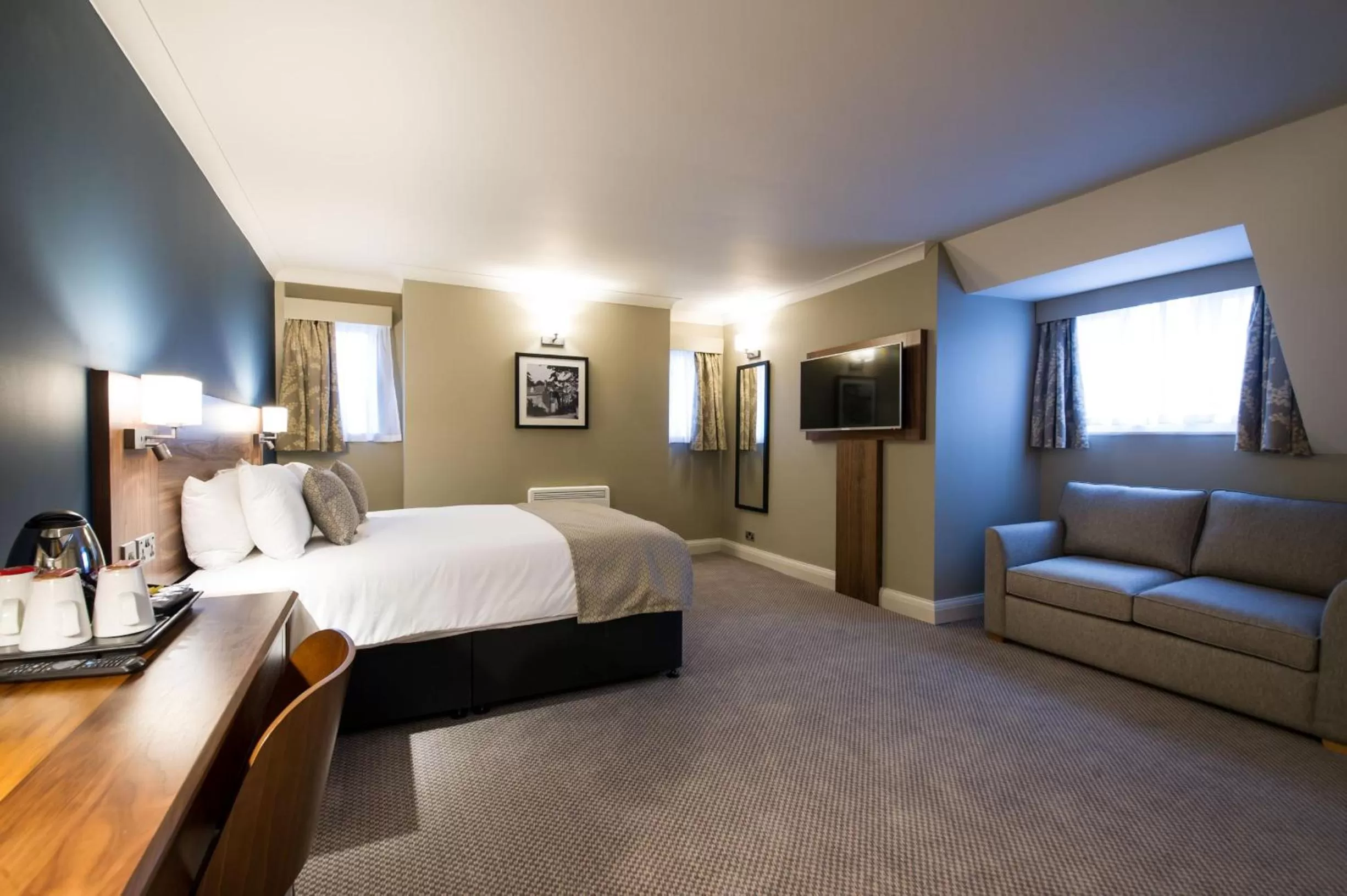 Photo of the whole room, Bed in Toby Carvery Birmingham by Innkeeper's Collection