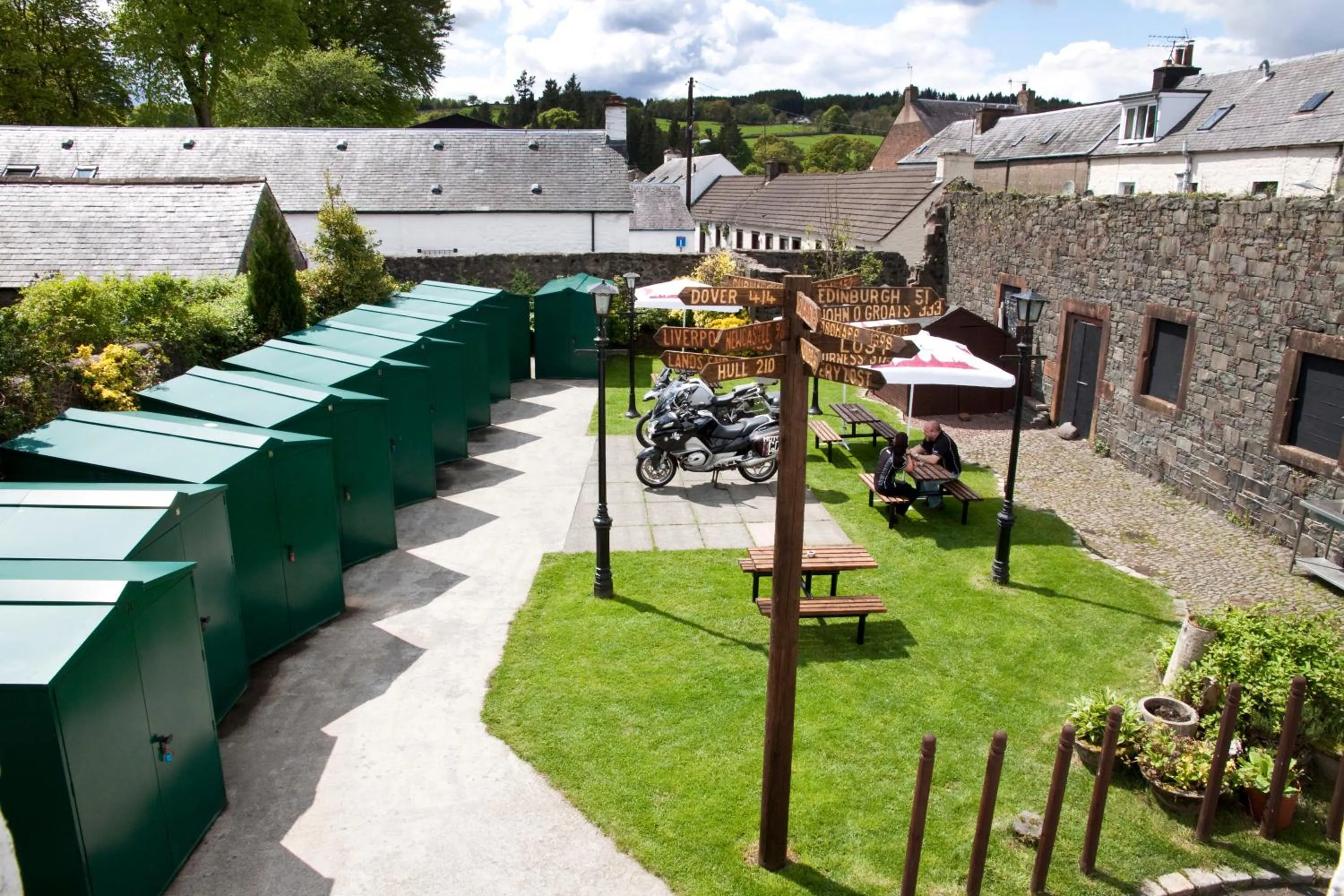 Garden in Buccleuch Arms Hotel