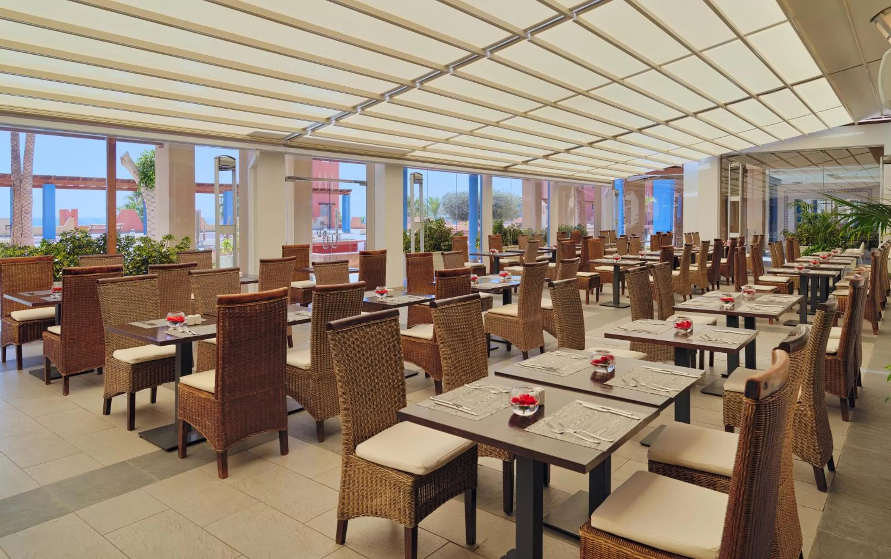 Restaurant/places to eat in H10 Tindaya