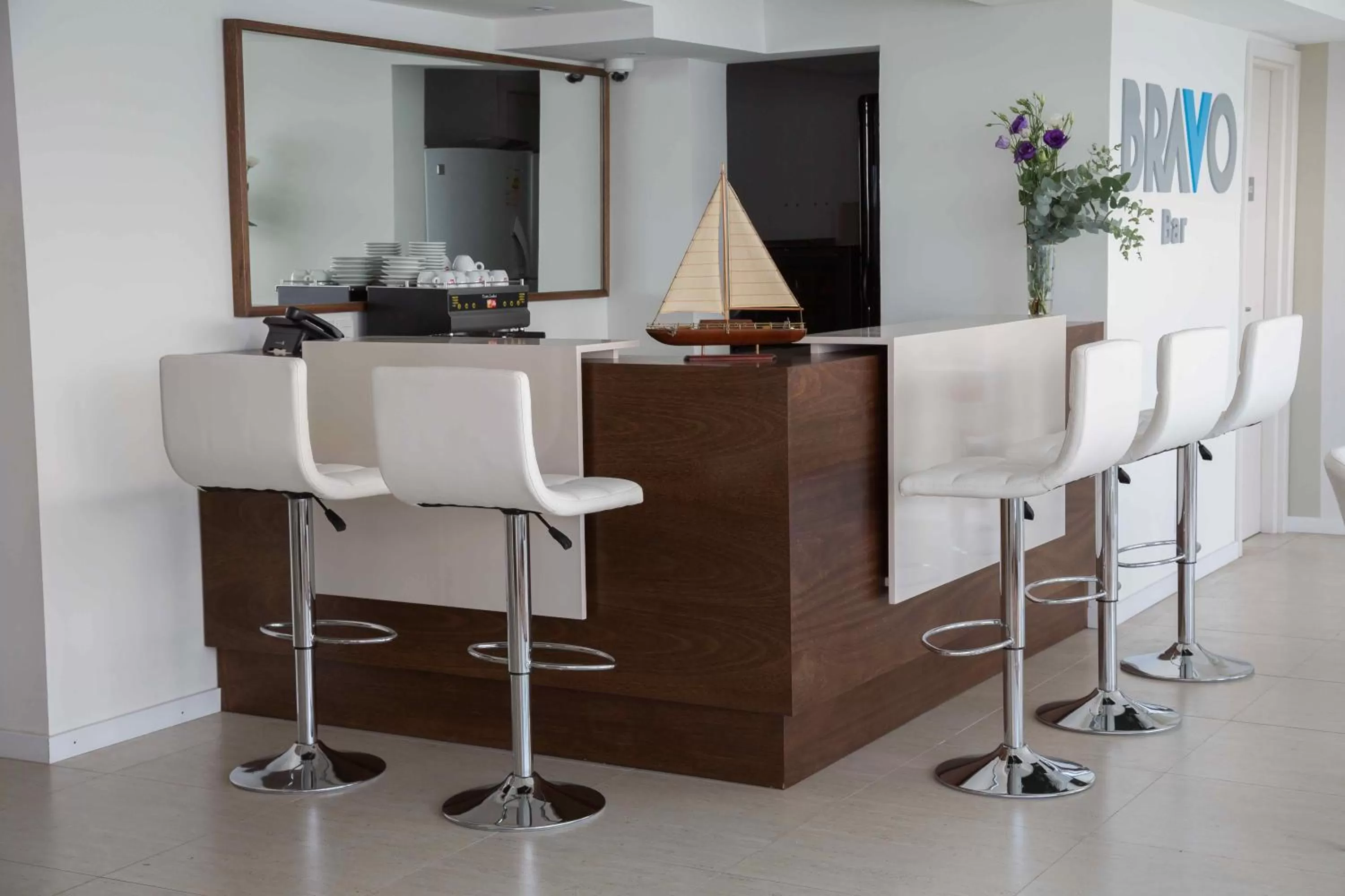 Lounge or bar in Seaview Hotel Boutique