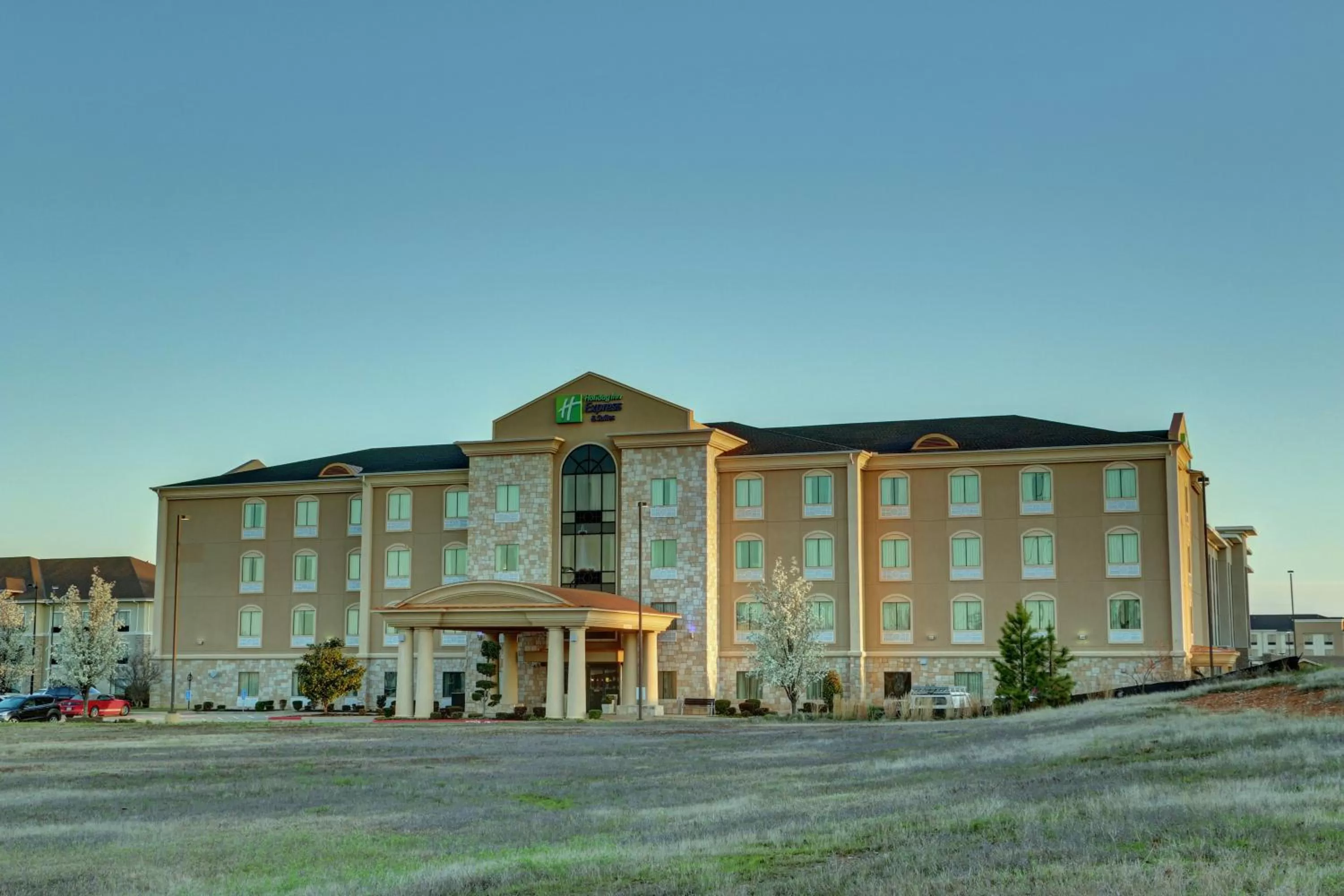 Property building in Holiday Inn Express Hotel & Suites Texarkana East by IHG