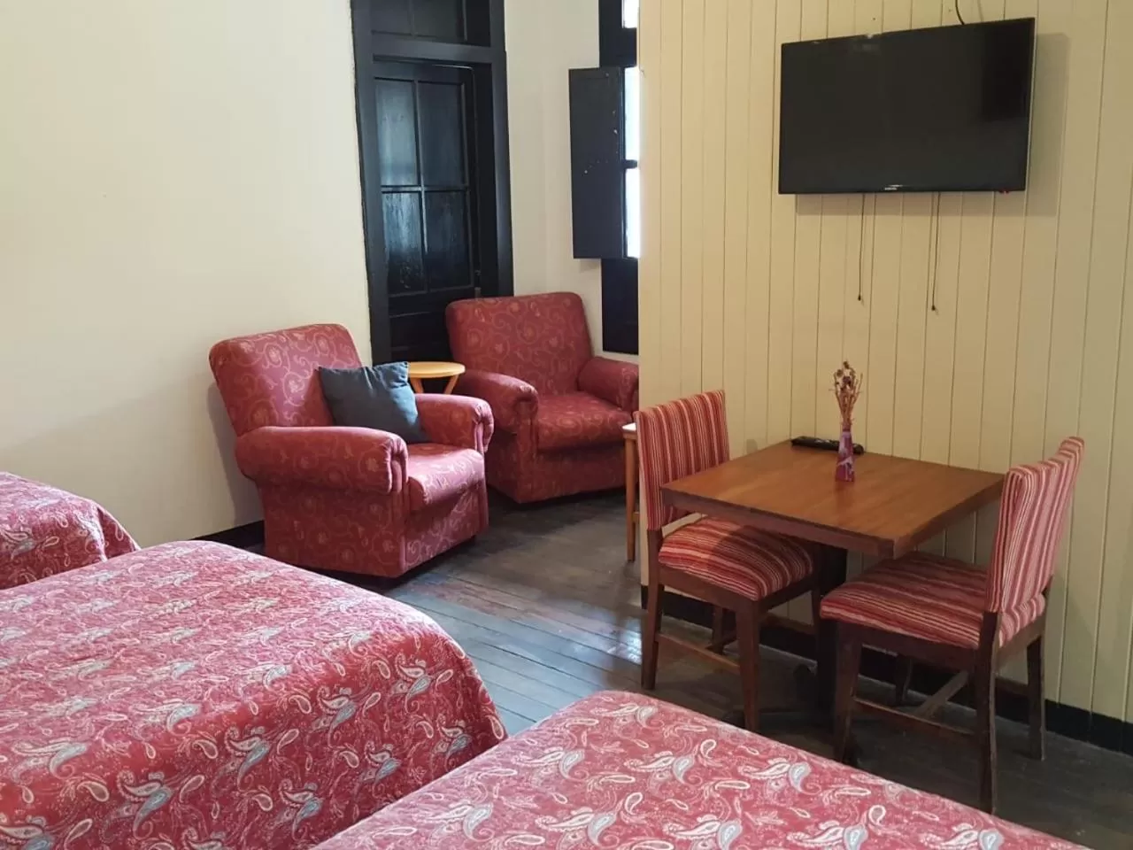 TV and multimedia, TV/Entertainment Center in Casa Elizabeth