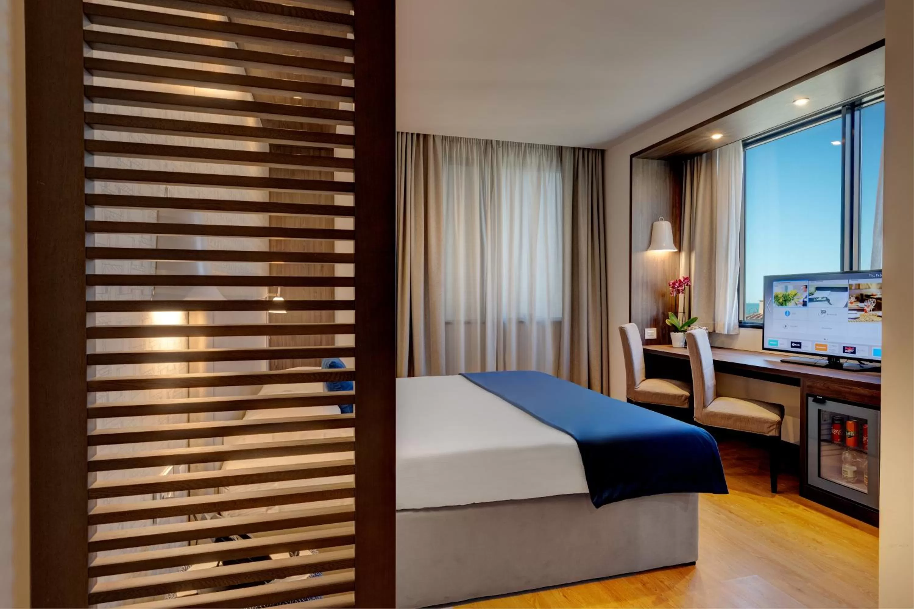 Bed in Fly Decó Hotel