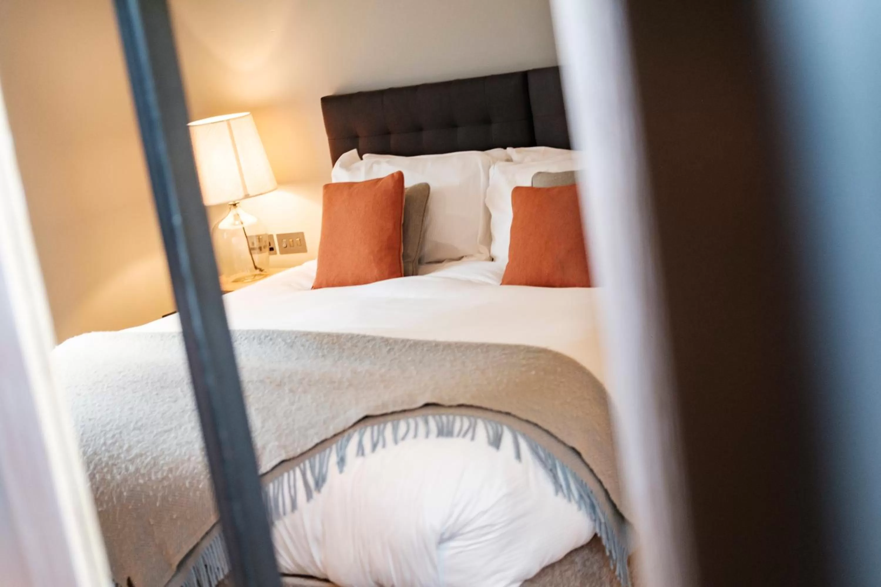 Photo of the whole room, Bed in The Princess Royal