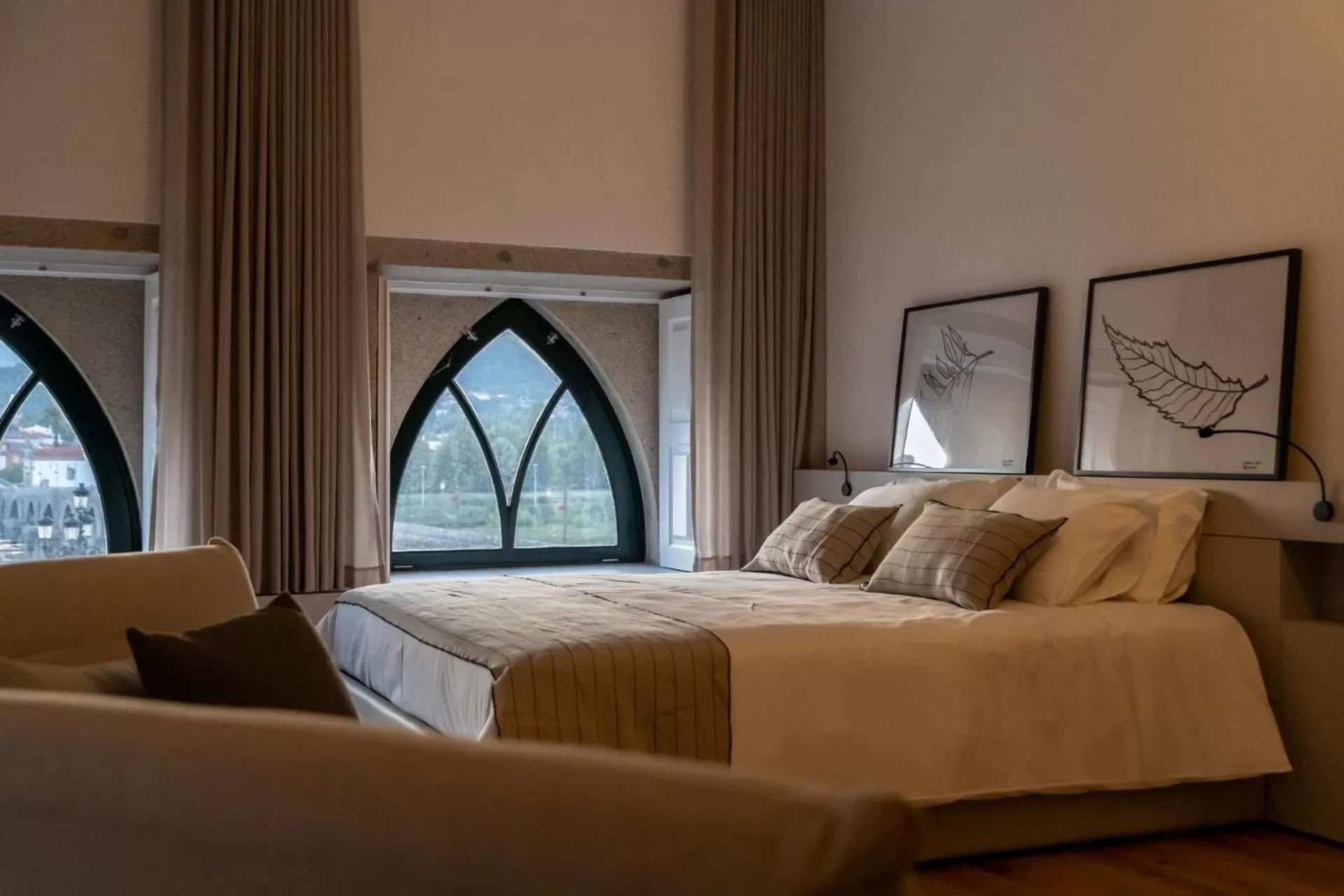 Bedroom, Bed in Camões Apartments