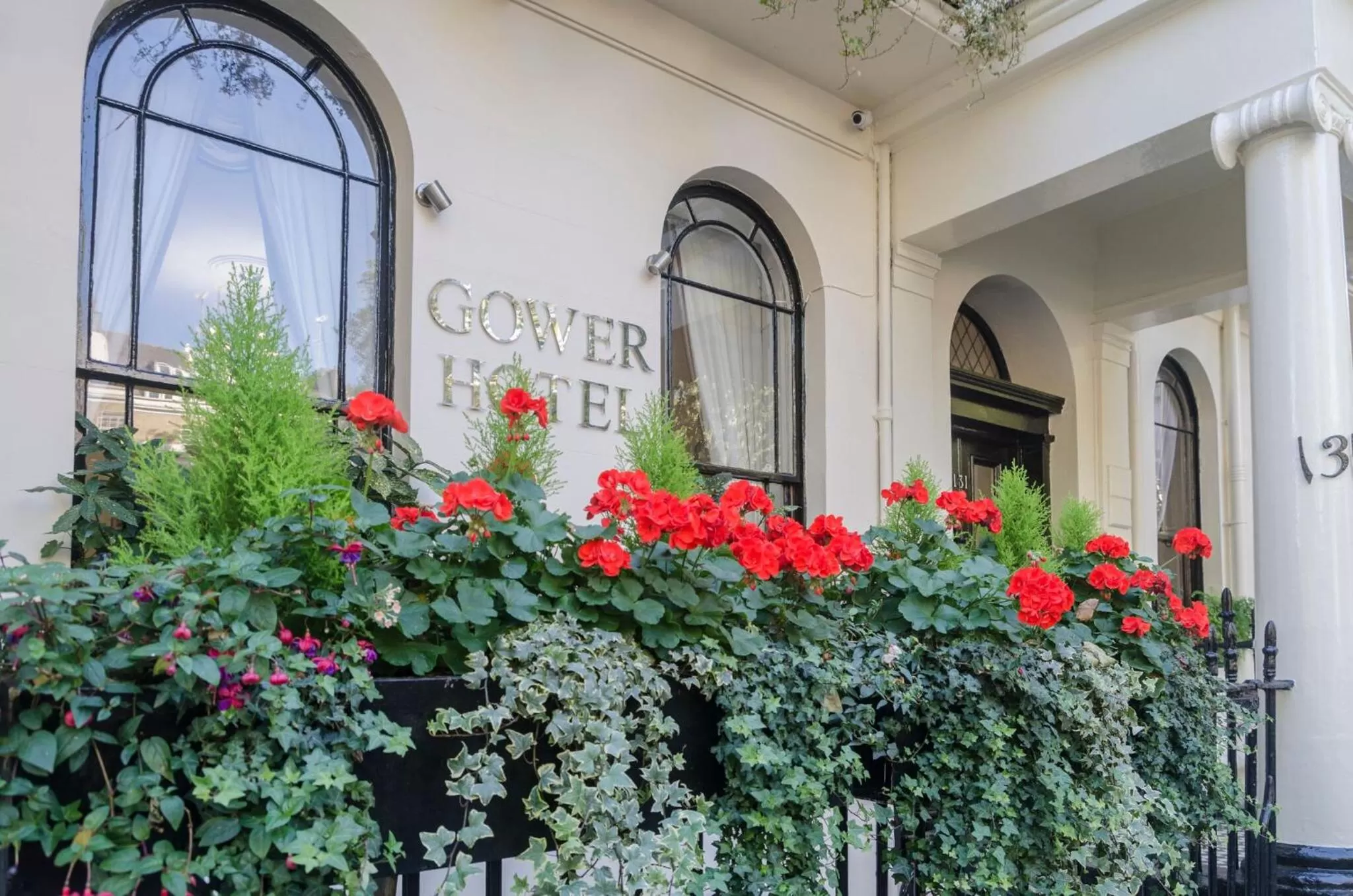 Property logo or sign in Aaraya London