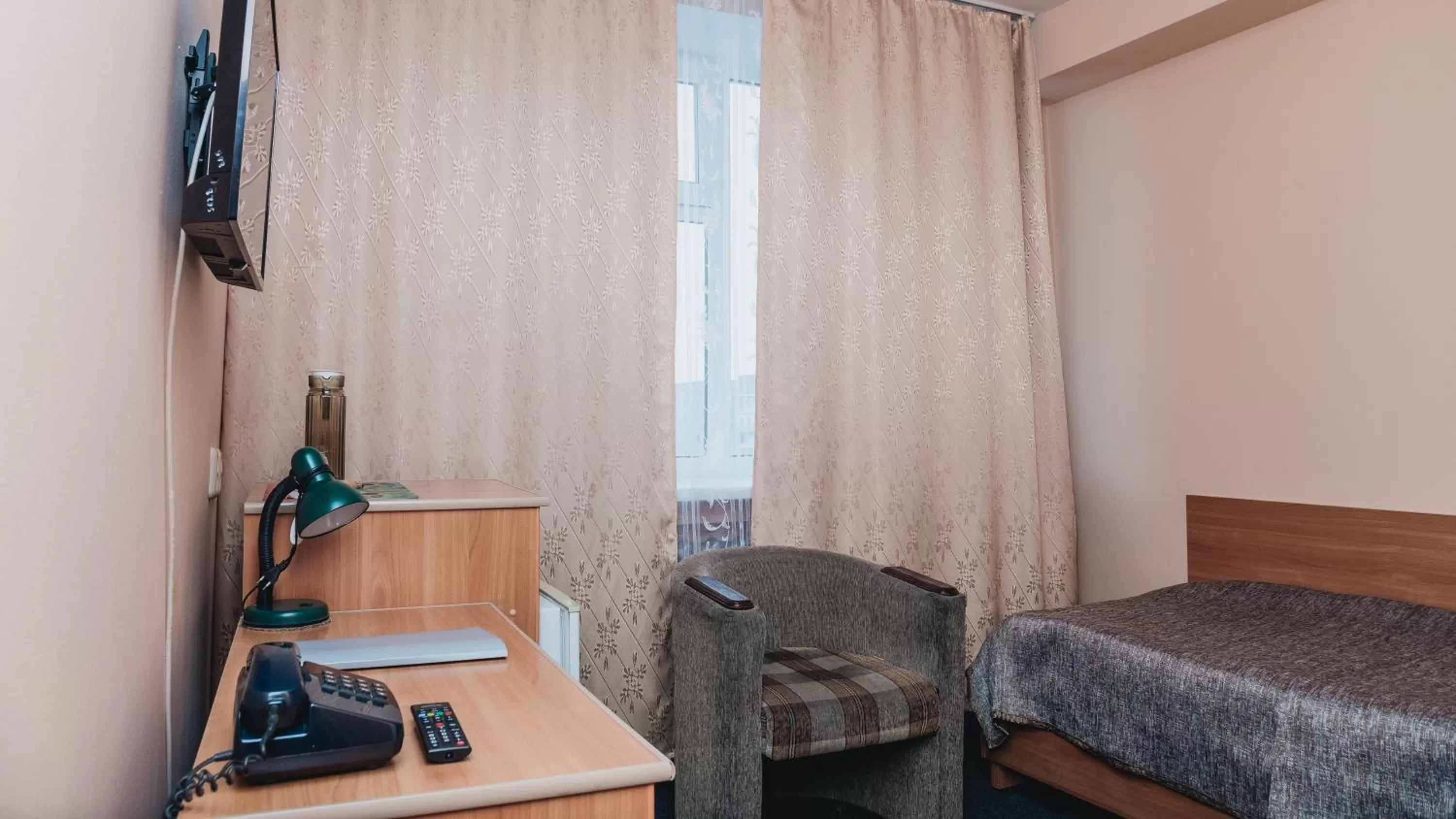 Economy Single Room in Aktobe Hotel