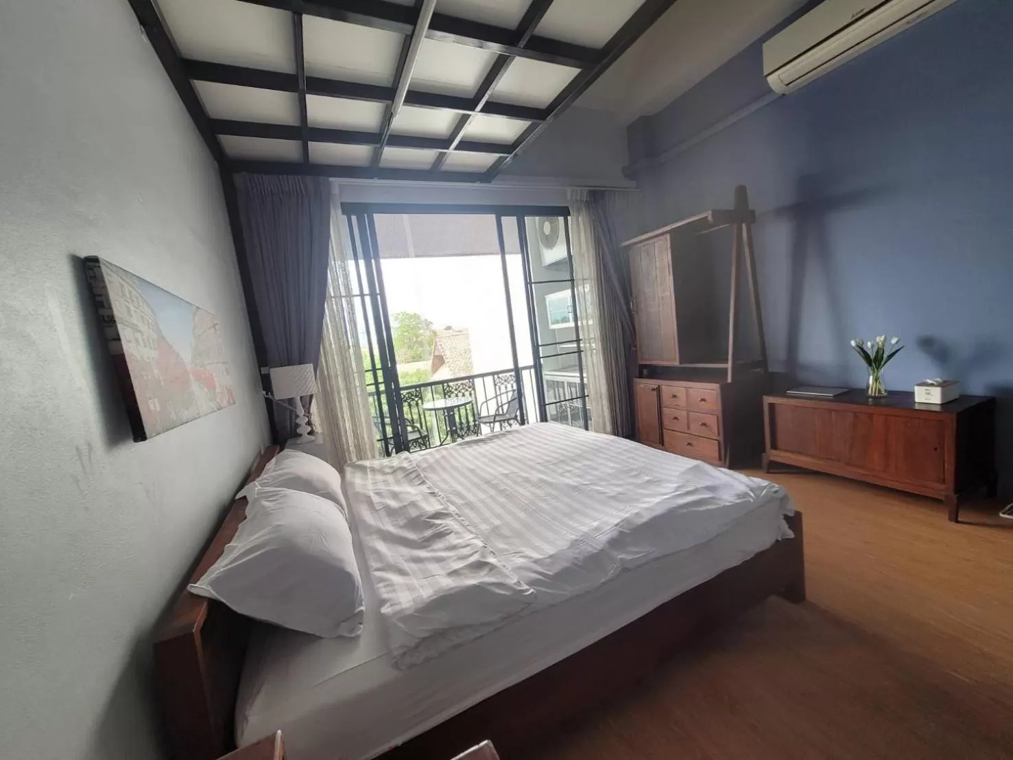 Photo of the whole room, Bed in THAI HOTEL CHIANGMAI